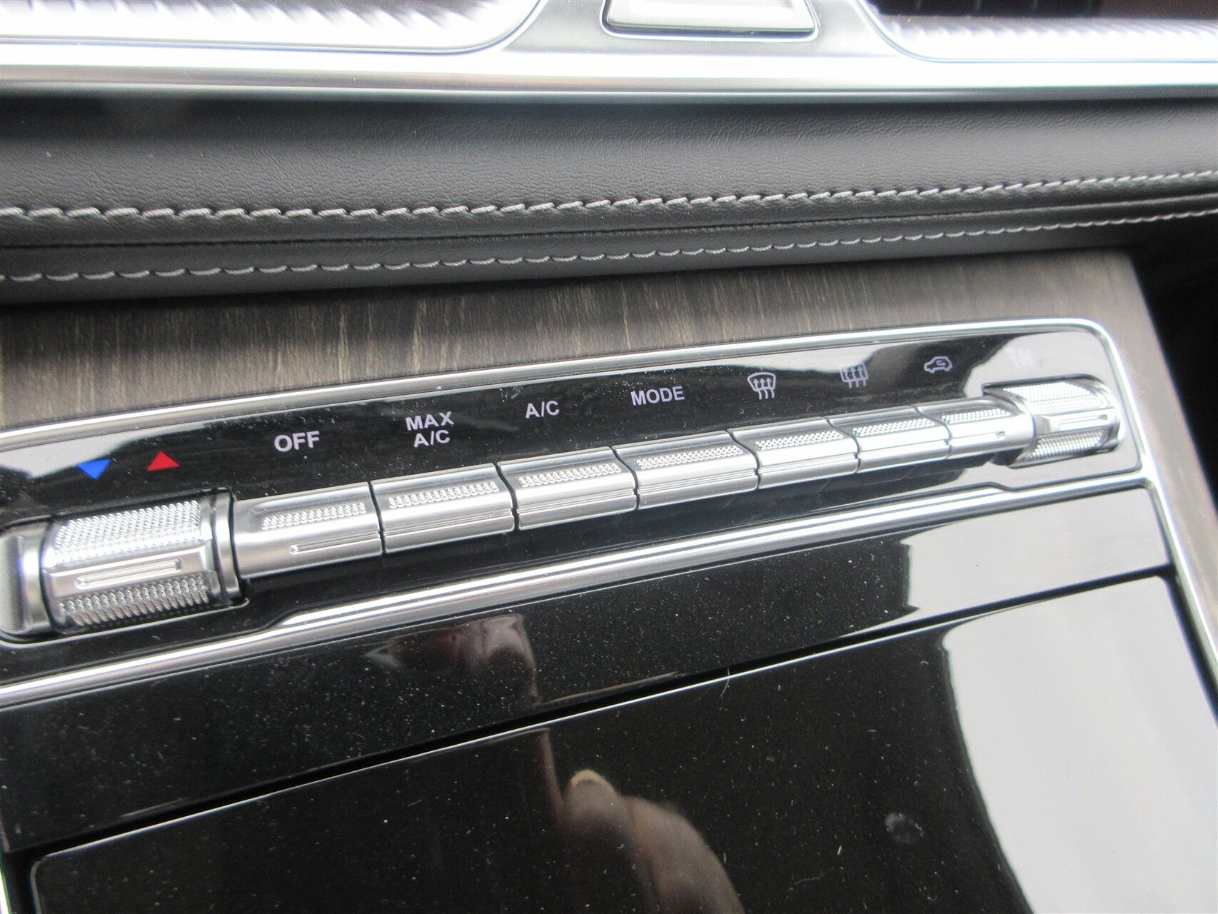 Billede af Navor E5 1,5 Plugin-hybrid Rock E-CVT 218HK 5d Aut.