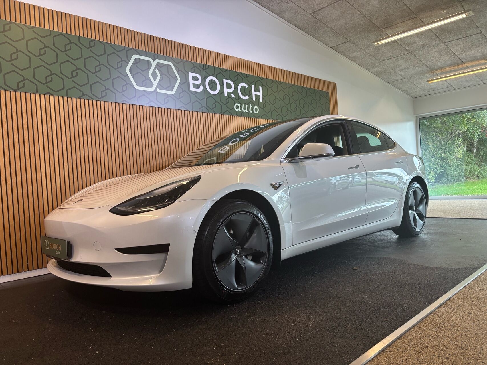 Billede af Tesla Model 3 EL Standard Range Plus 325HK Aut.