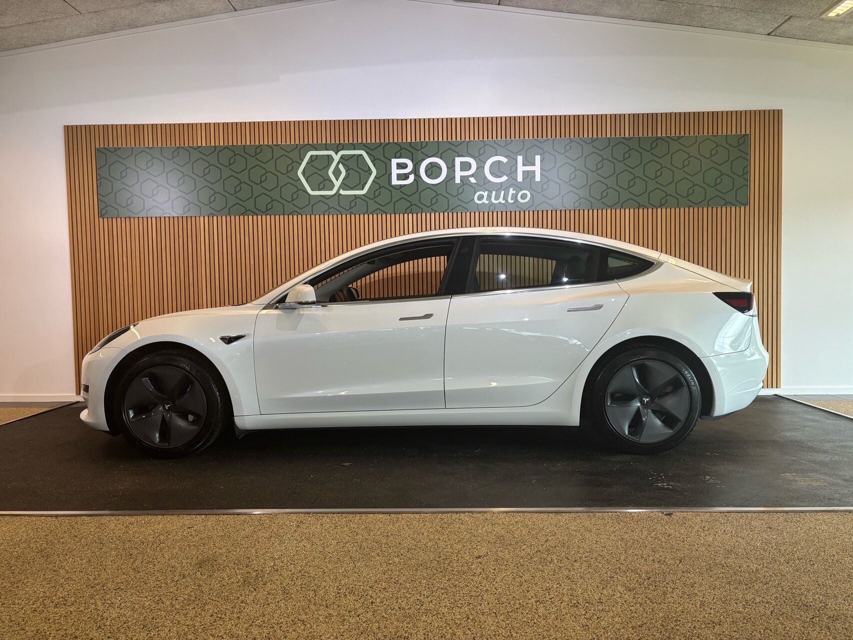 Billede af Tesla Model 3 EL Standard Range Plus 325HK Aut.