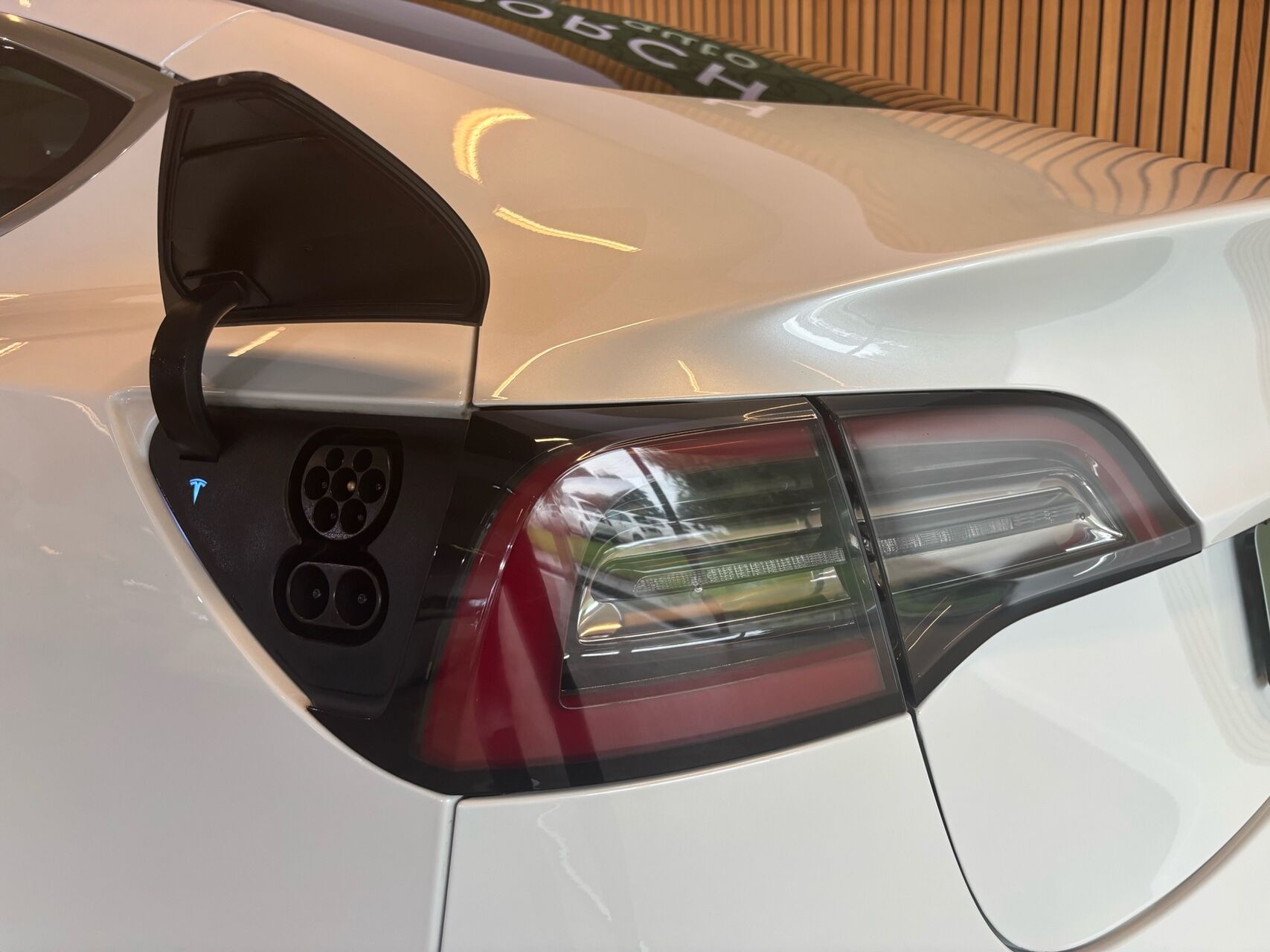 Billede af Tesla Model 3 EL Standard Range Plus 325HK Aut.