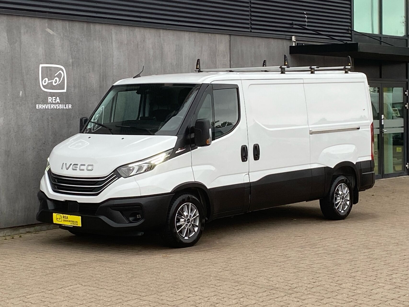 Billede af Iveco Daily 35C18 9m3 3,0 D Hi-Matic 176HK Van 8g Aut.