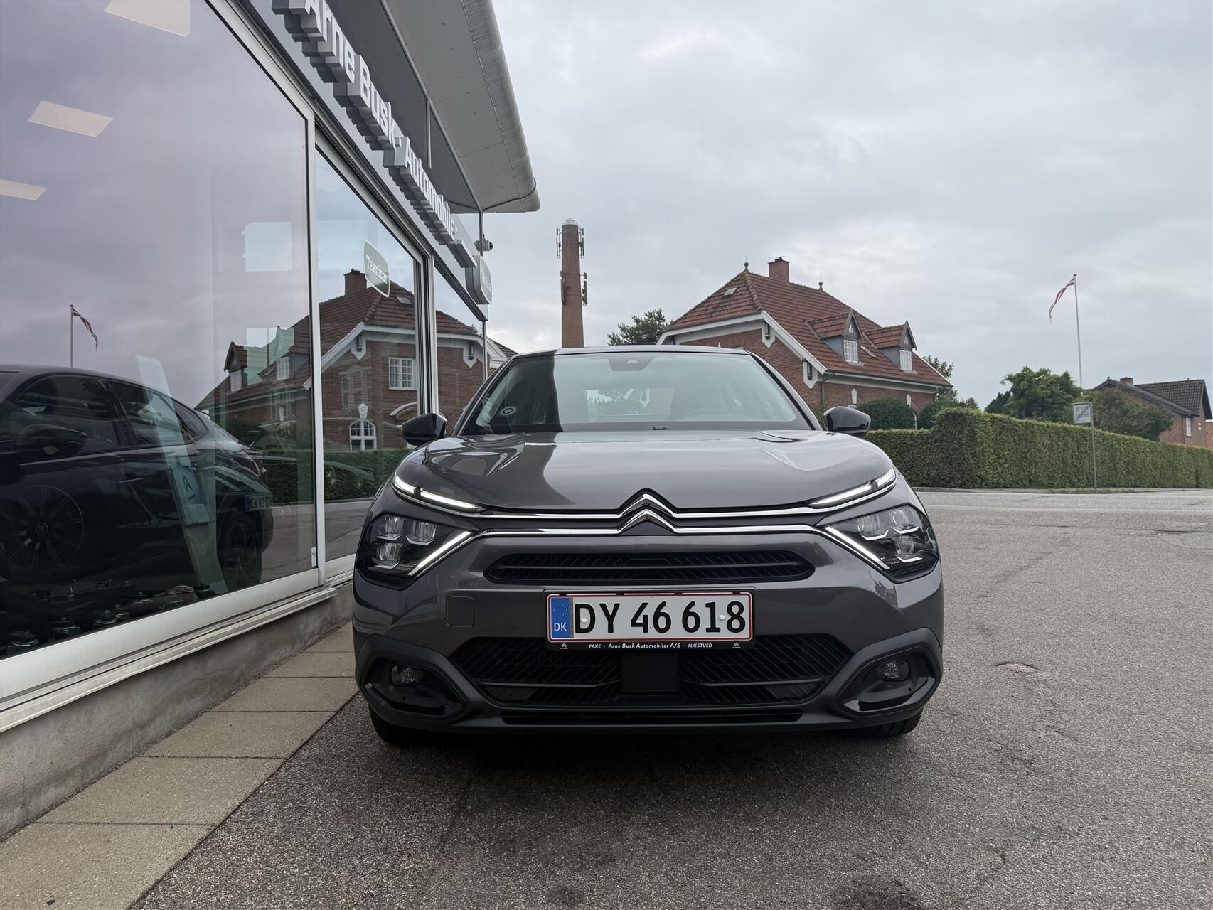 Billede af Citroën C4 X 1,2 PureTech Chevron Sport Ltd. EAT8 130HK 5d 8g Aut.