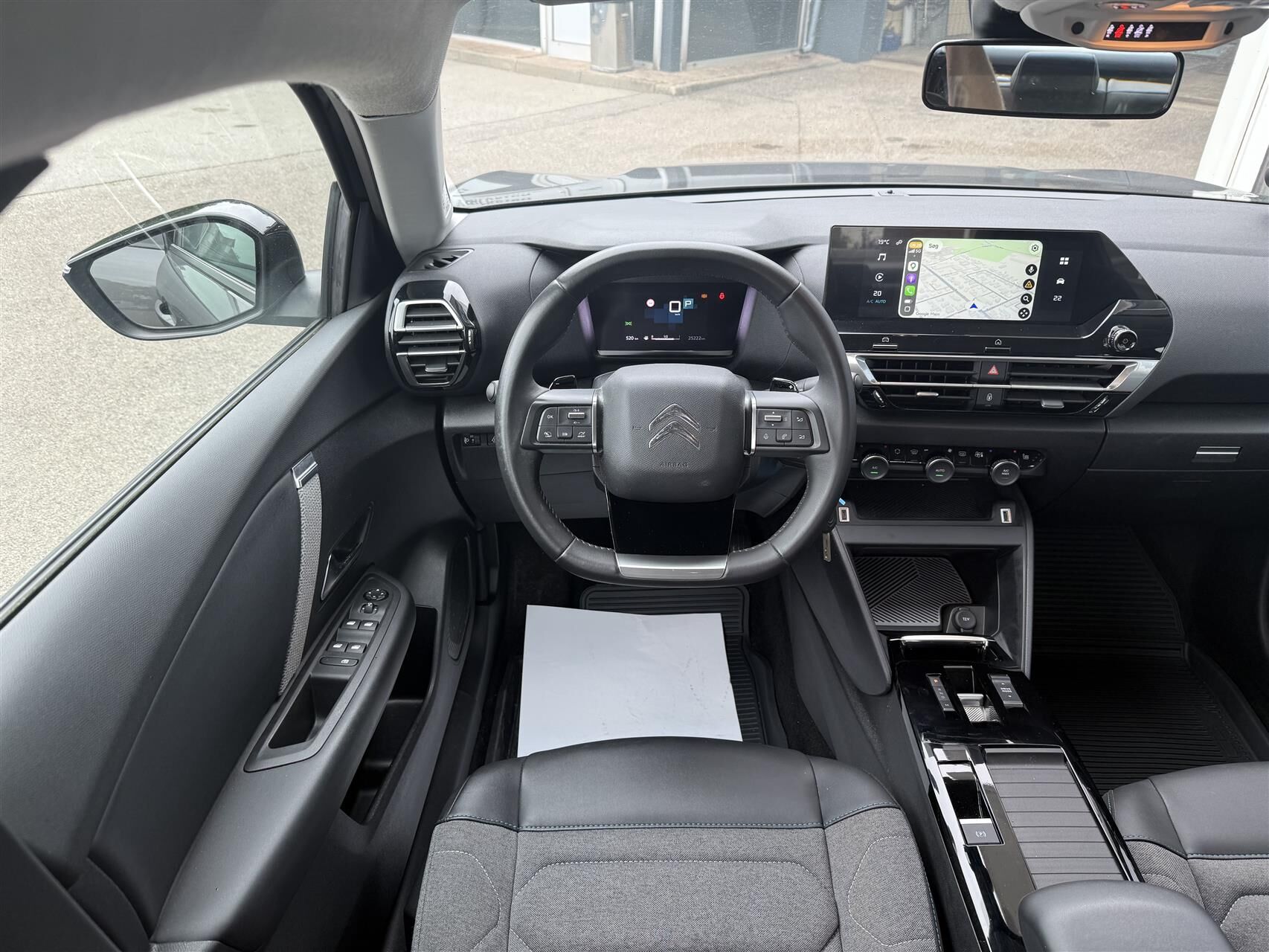 Billede af Citroën C4 X 1,2 PureTech Chevron Sport Ltd. EAT8 130HK 5d 8g Aut.
