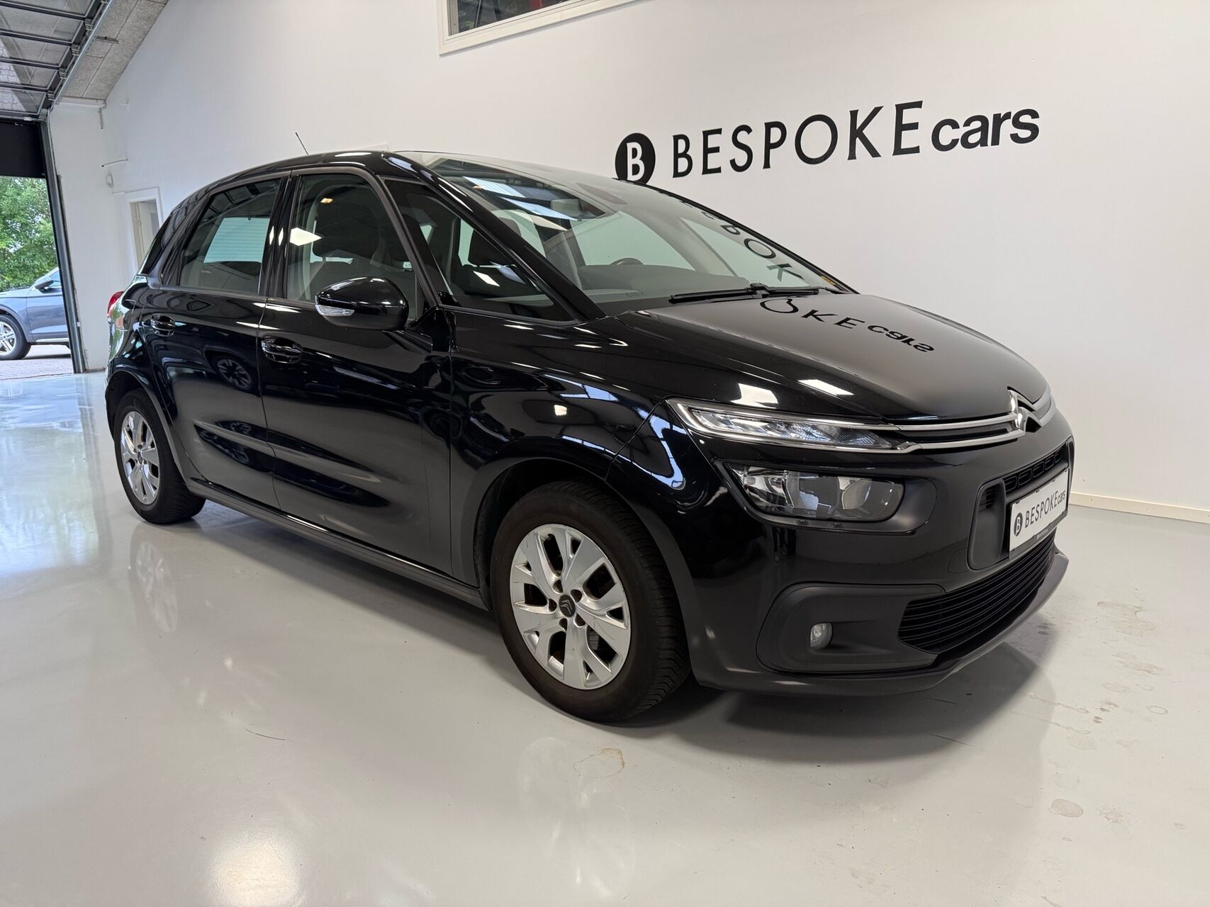 Billede af Citroën C4 SpaceTourer 1,5 Blue HDi Platinum EAT8 130HK 8g Aut.