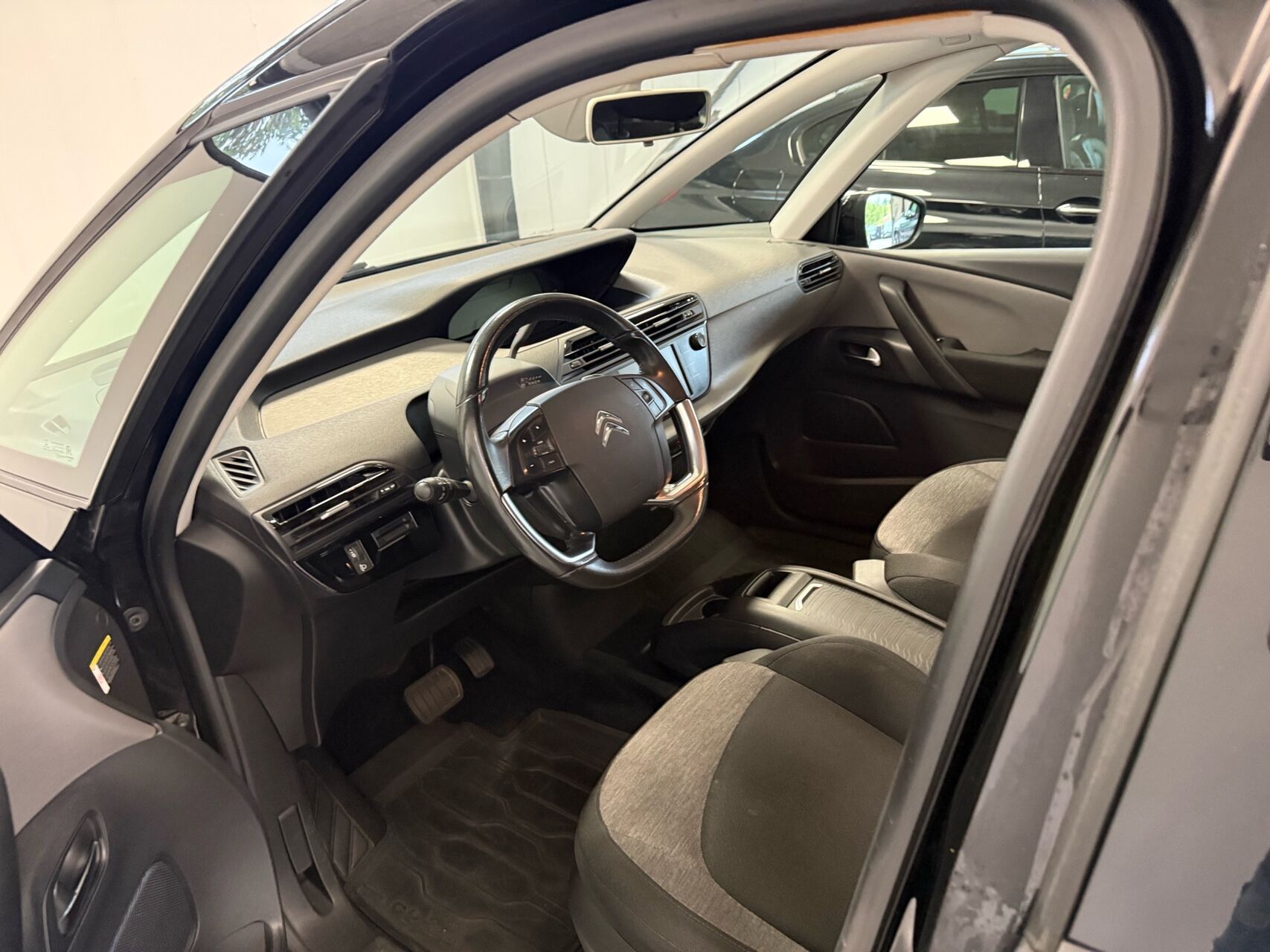Billede af Citroën C4 SpaceTourer 1,5 Blue HDi Platinum EAT8 130HK 8g Aut.