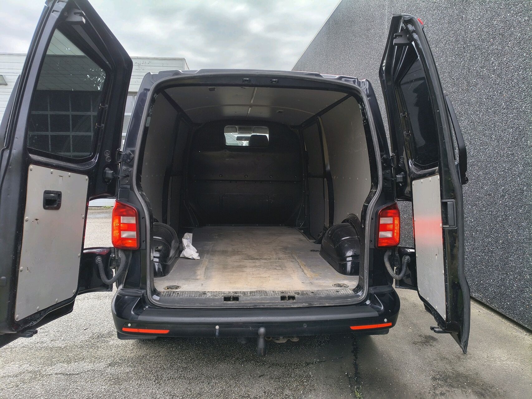 Billede af VW Transporter Lang 2,0 TDI DSG 204HK Van 7g Aut.