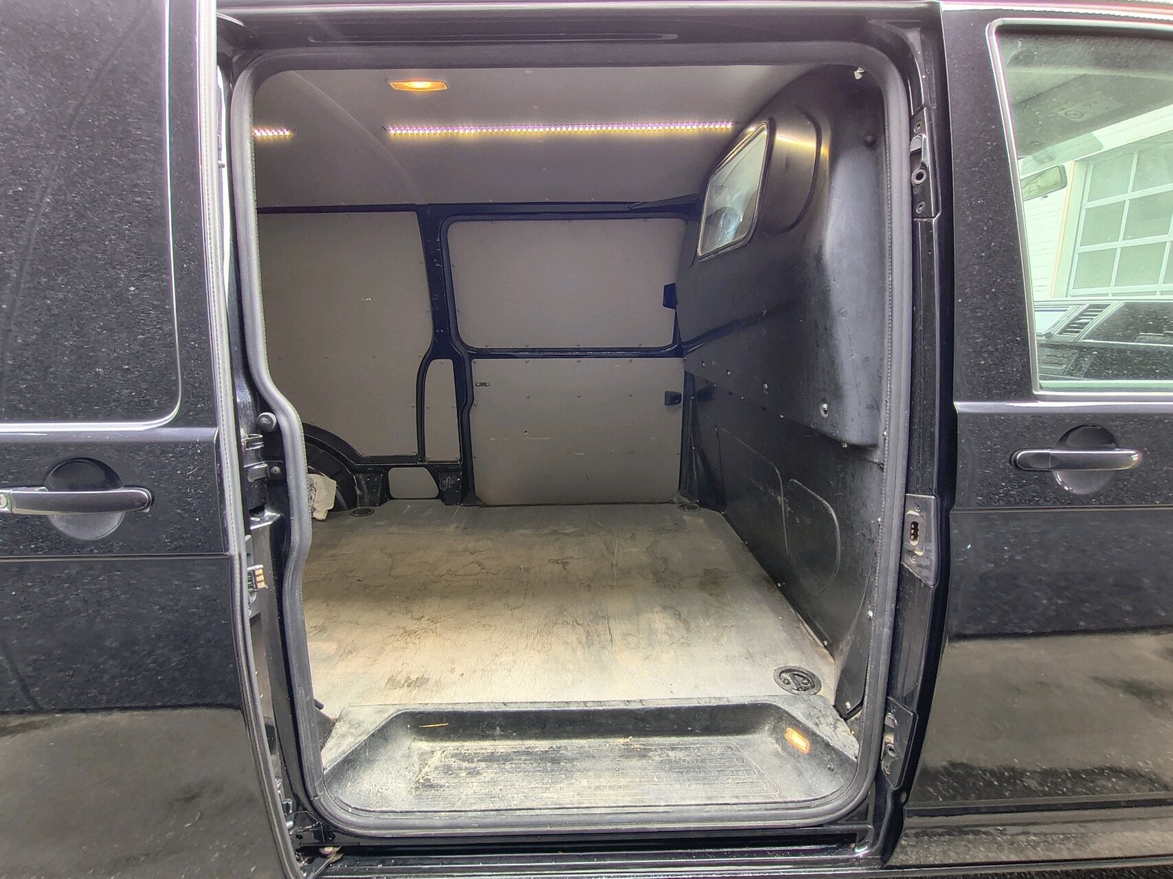 Billede af VW Transporter Lang 2,0 TDI DSG 204HK Van 7g Aut.
