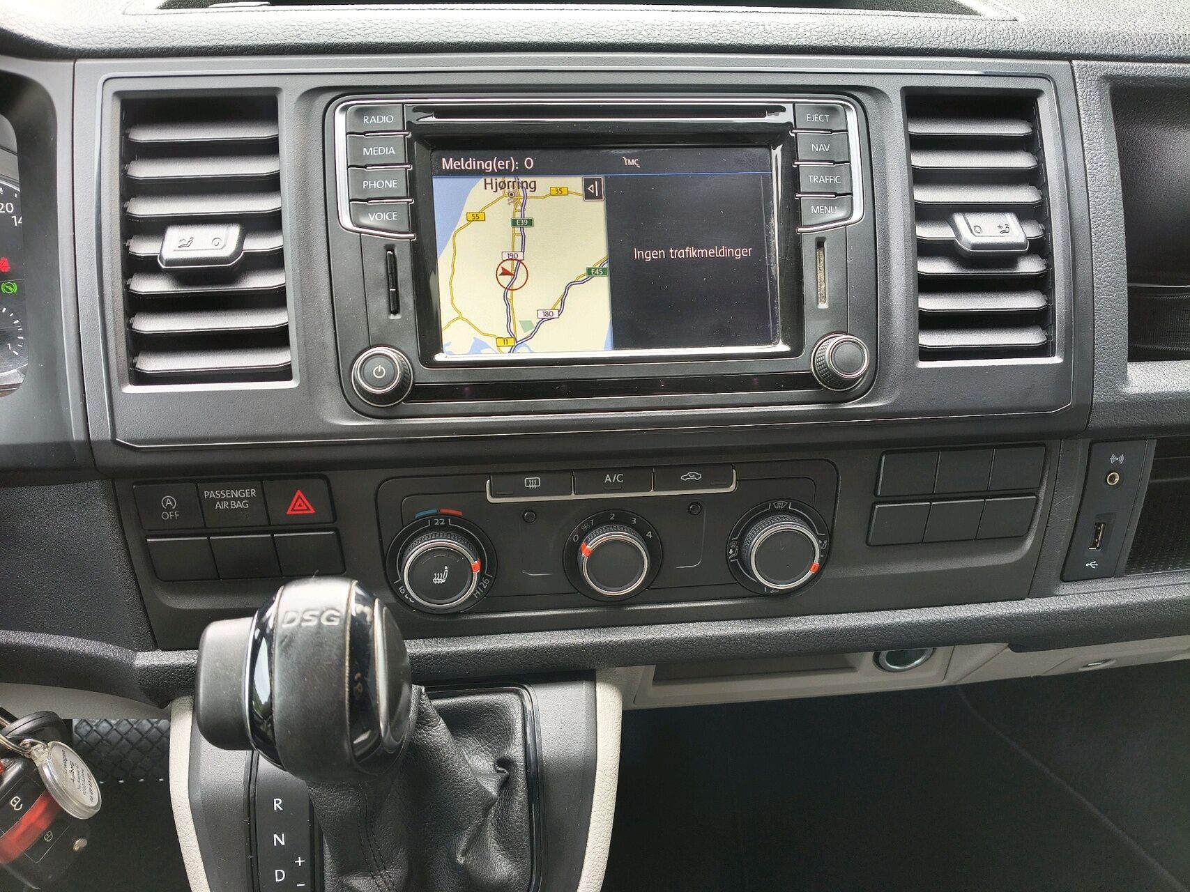 Billede af VW Transporter Lang 2,0 TDI DSG 204HK Van 7g Aut.
