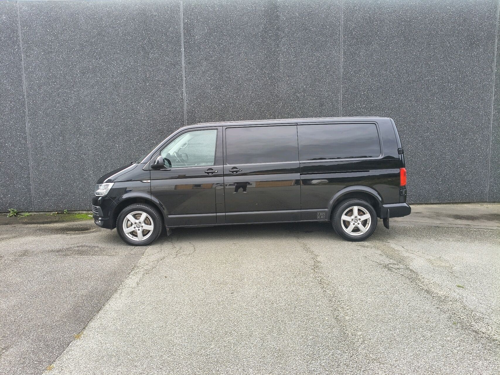 Billede af VW Transporter Lang 2,0 TDI DSG 204HK Van 7g Aut.
