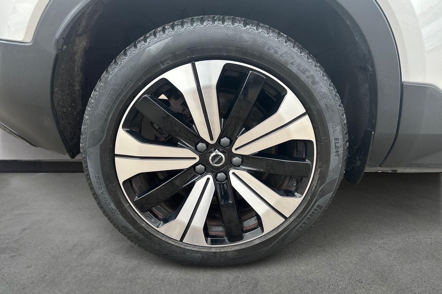 Billede af Volvo XC40 P6 Recharge Plus 231HK 5d Aut.