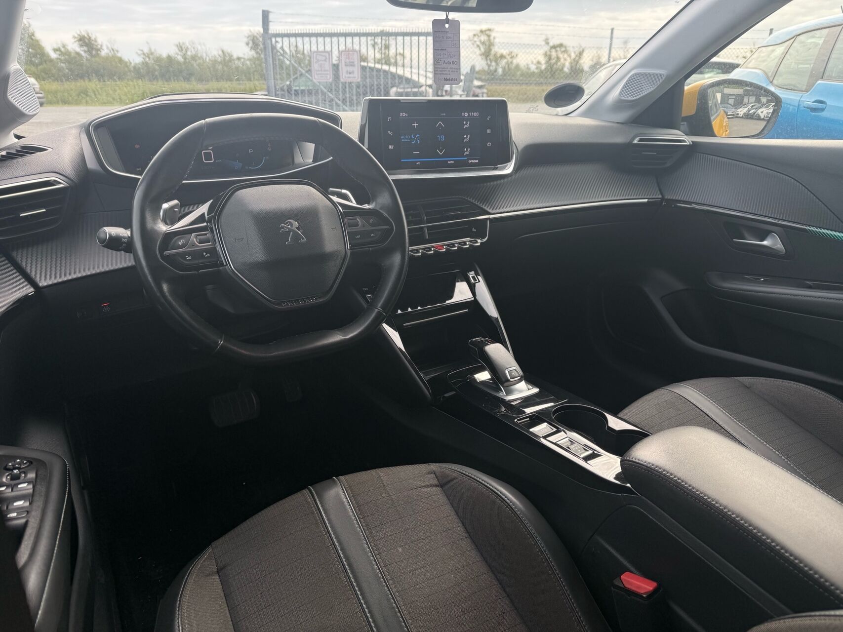 Billede af Peugeot 208 1,2 PureTech Allure+ EAT8 100HK 5d 8g Aut.