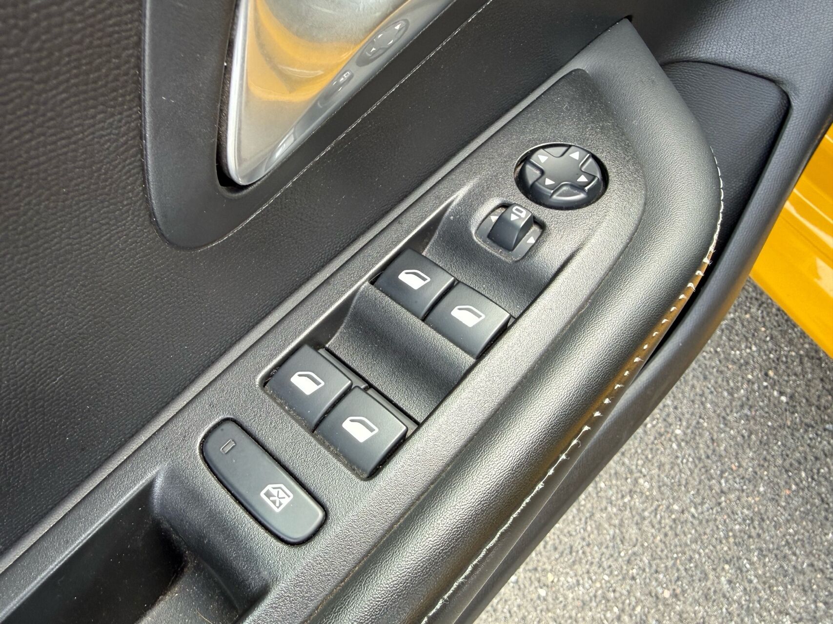 Billede af Peugeot 208 1,2 PureTech Allure+ EAT8 100HK 5d 8g Aut.