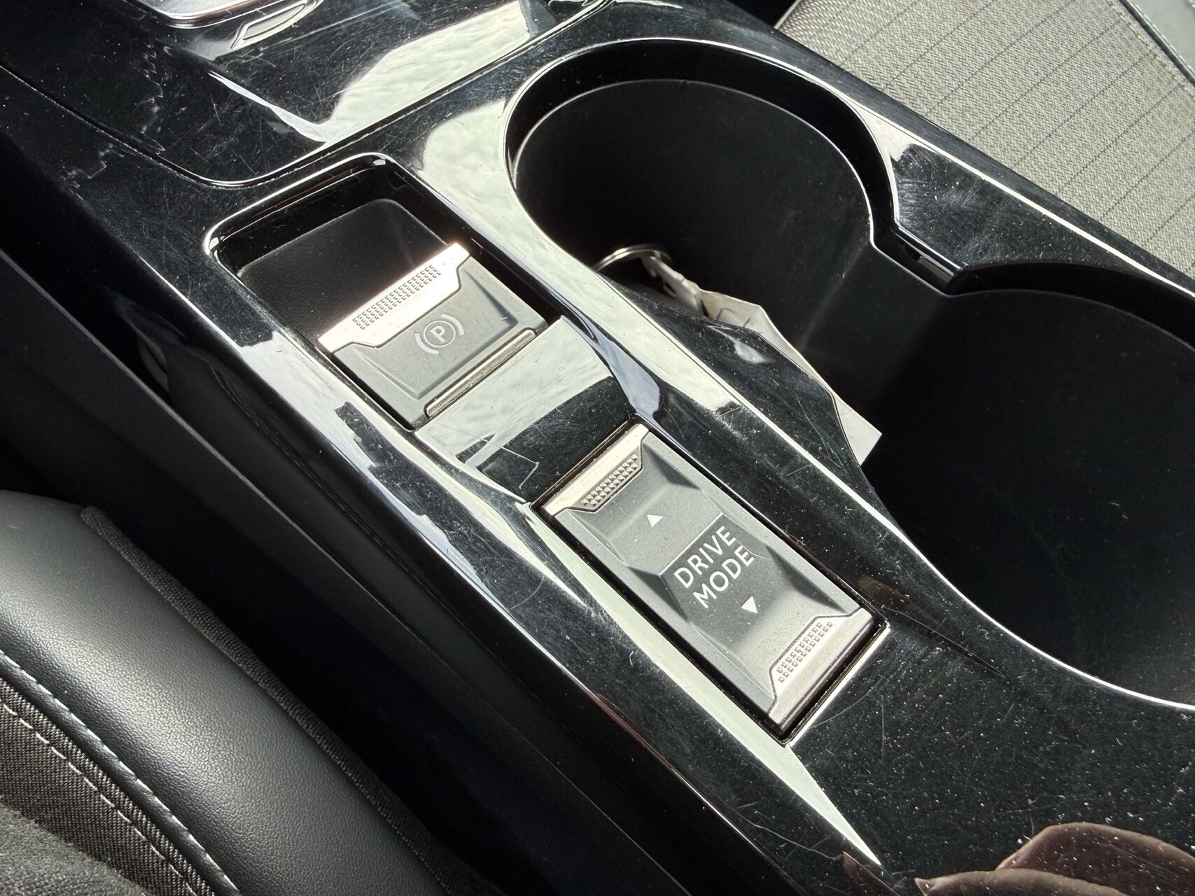 Billede af Peugeot 208 1,2 PureTech Allure+ EAT8 100HK 5d 8g Aut.