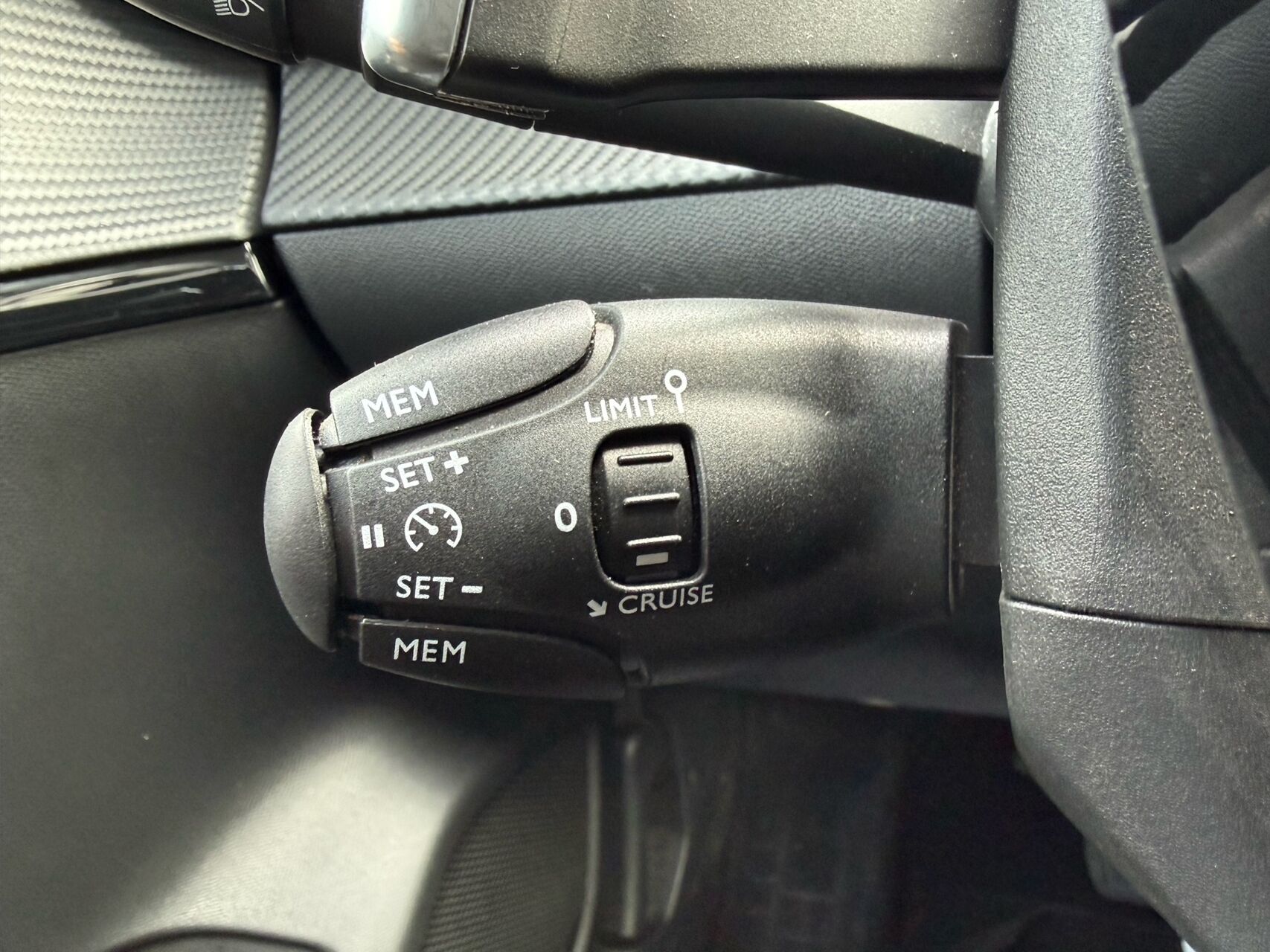 Billede af Peugeot 208 1,2 PureTech Allure+ EAT8 100HK 5d 8g Aut.