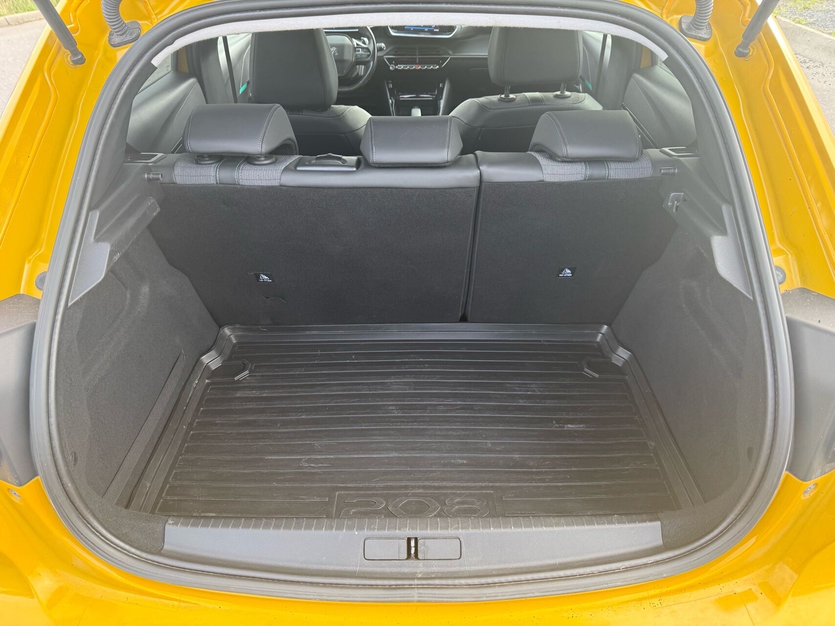 Billede af Peugeot 208 1,2 PureTech Allure+ EAT8 100HK 5d 8g Aut.