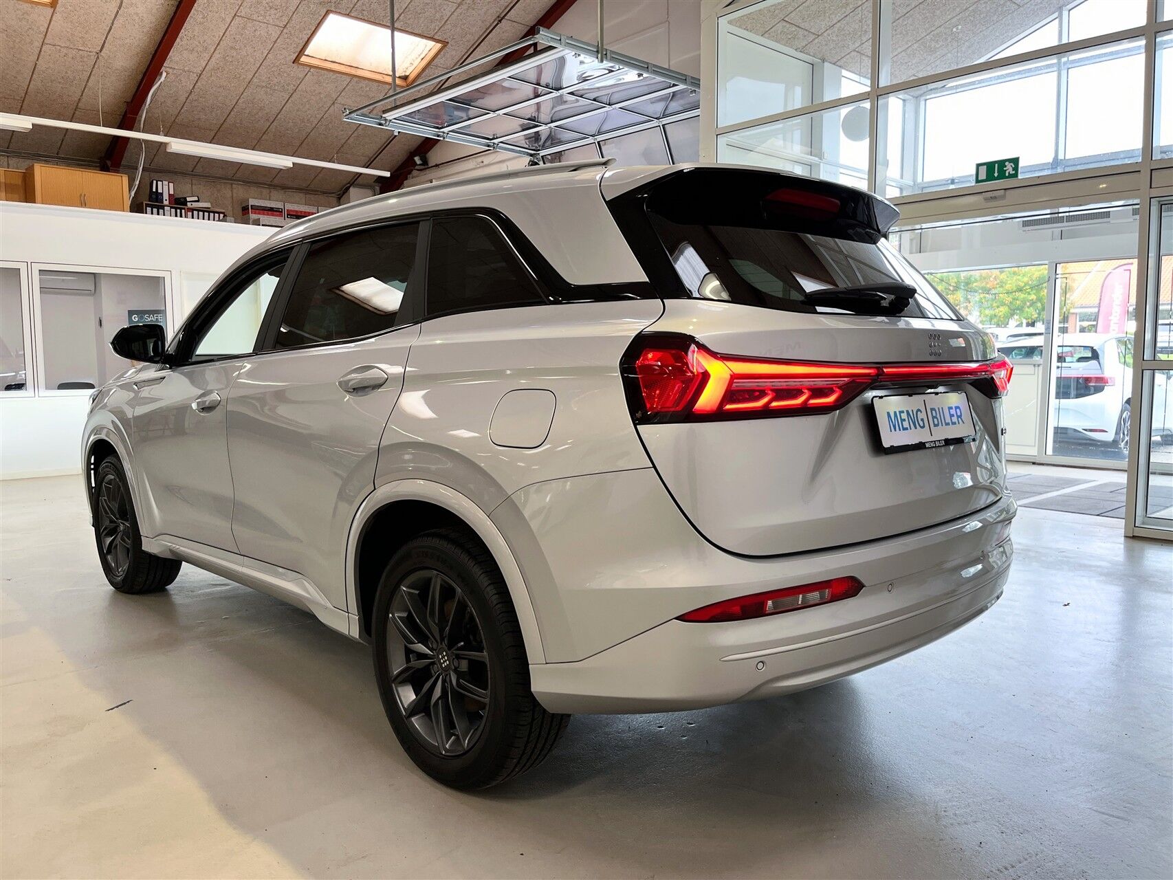 Billede af Navor E5 1,5 B/EL Rock E-CVT 7 Personers 218HK 5d Aut. 