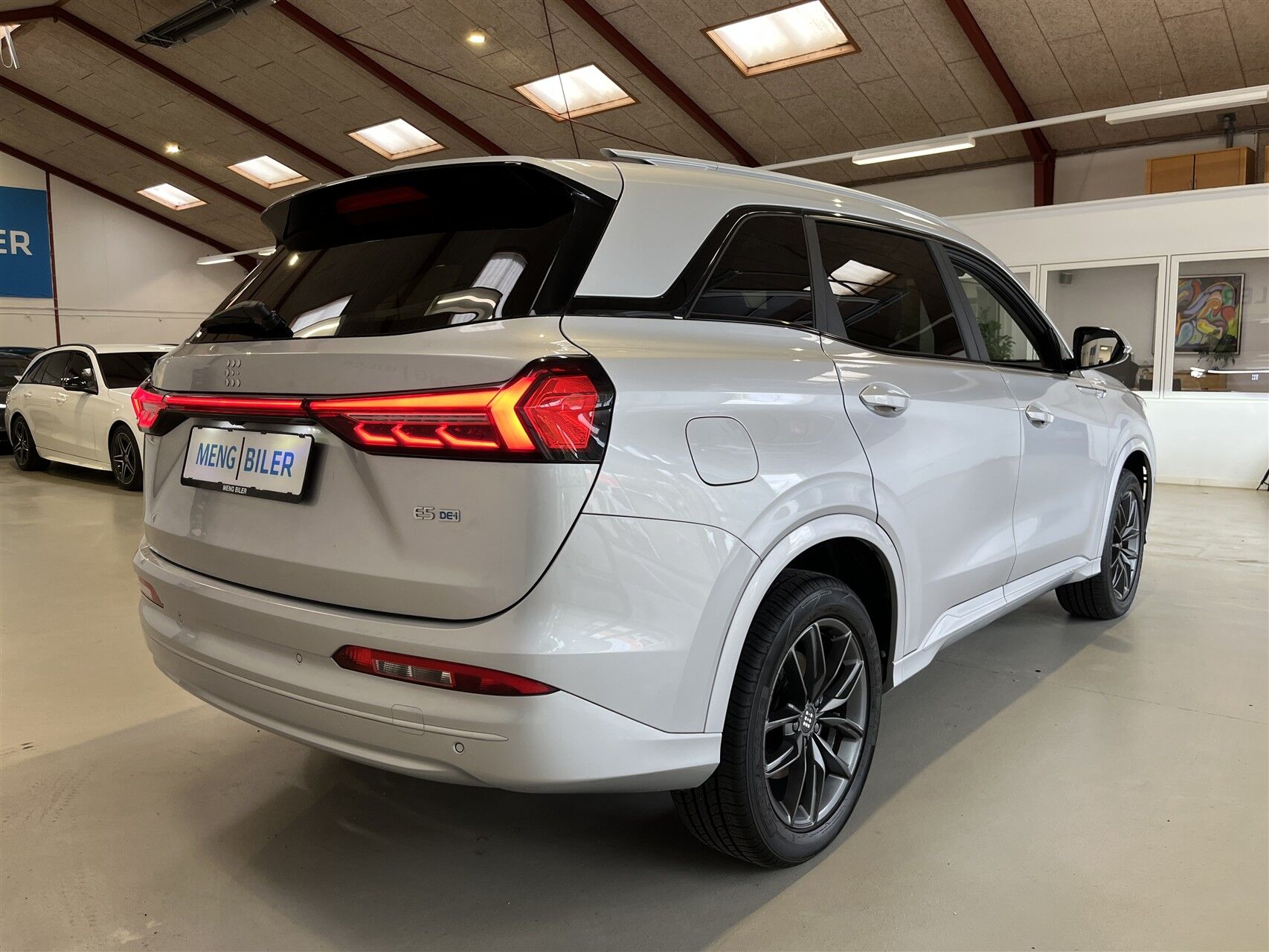 Billede af Navor E5 1,5 B/EL Rock E-CVT 7 Personers 218HK 5d Aut. 