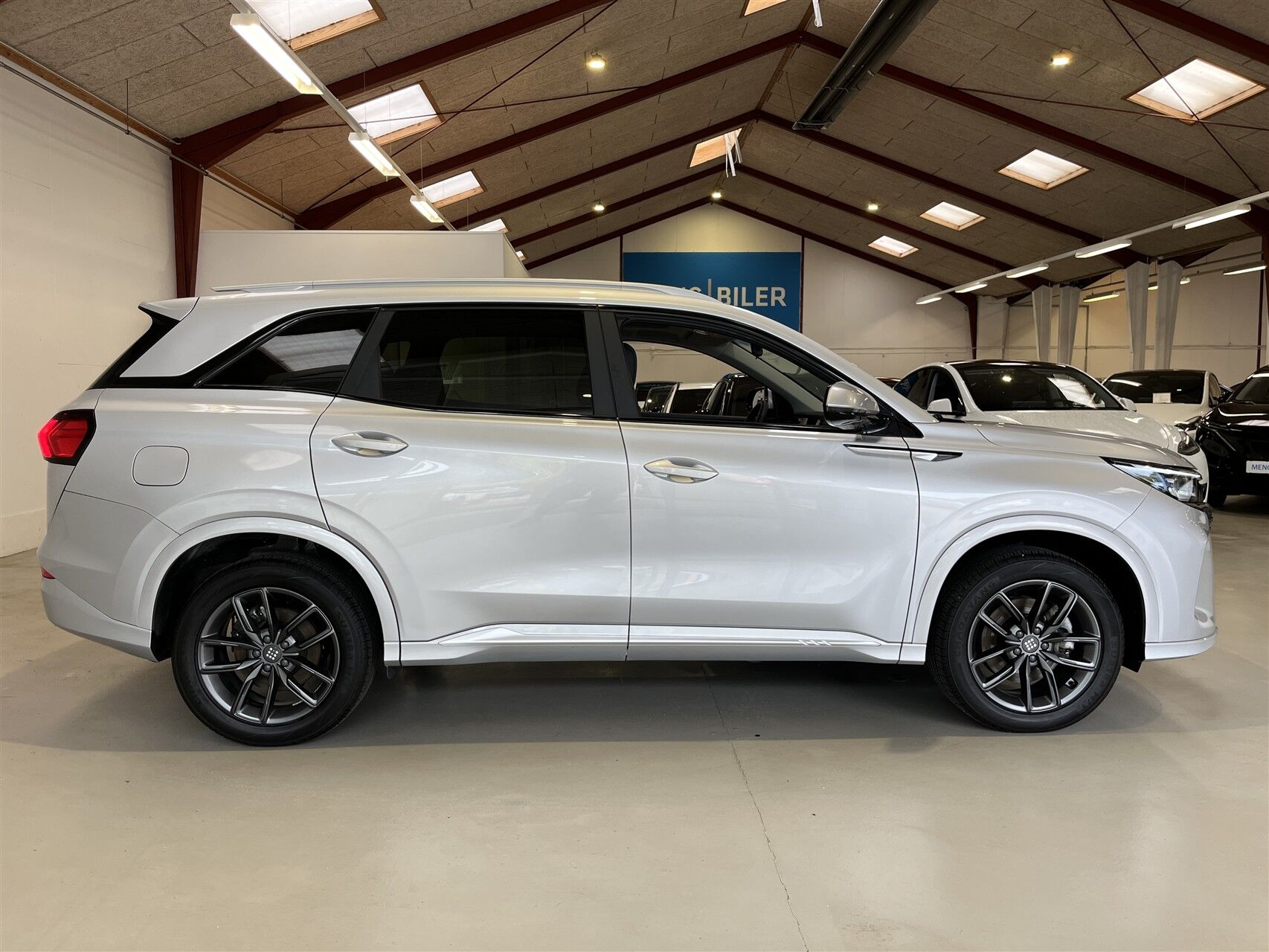 Billede af Navor E5 1,5 B/EL Rock E-CVT 7 Personers 218HK 5d Aut. 
