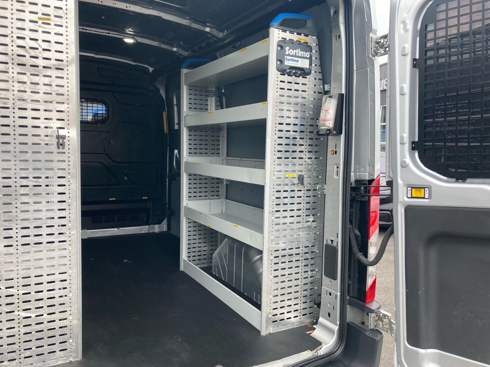 Billede af Ford Transit 350 L2H2 2,0 TDCi Trend 170HK Van 6g