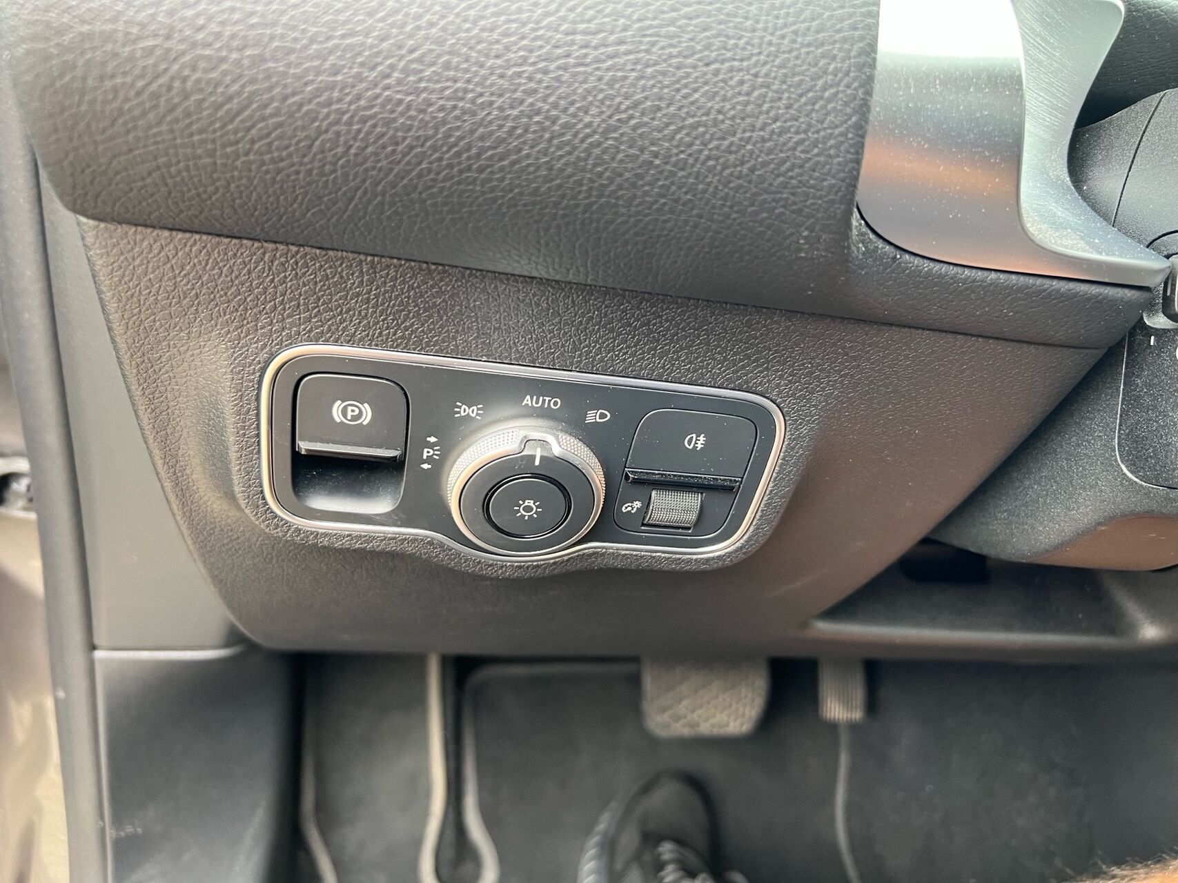 Billede af Mercedes-Benz EQB 250+ EL Progressive 7 pers. 190HK 5d Aut.