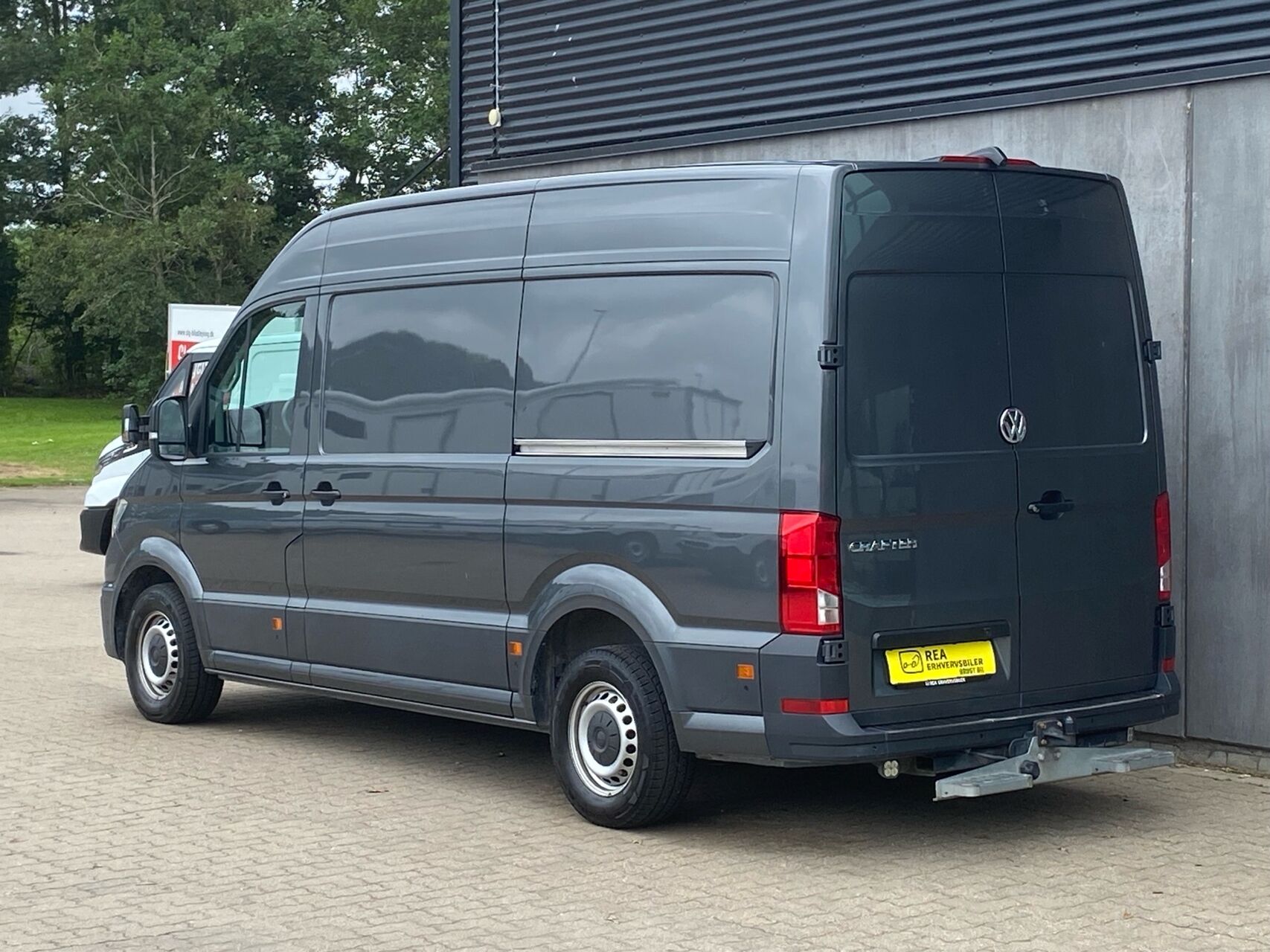 Billede af VW Crafter 35 L3H2 2,0 TDI SCR 177HK Van 8g Aut.