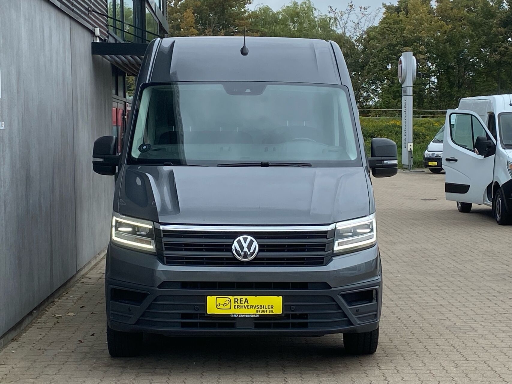 Billede af VW Crafter 35 L3H2 2,0 TDI SCR 177HK Van 8g Aut.