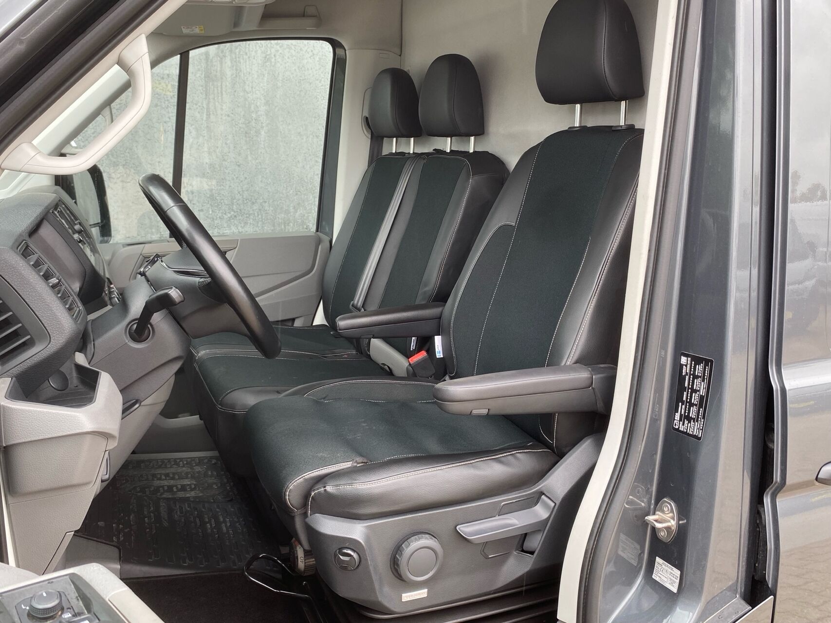 Billede af VW Crafter 35 L3H2 2,0 TDI SCR 177HK Van 8g Aut.