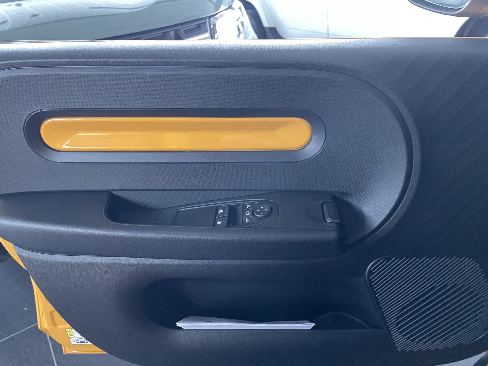 Billede af Renault Twingo EL Techno 82HK 5d Aut.