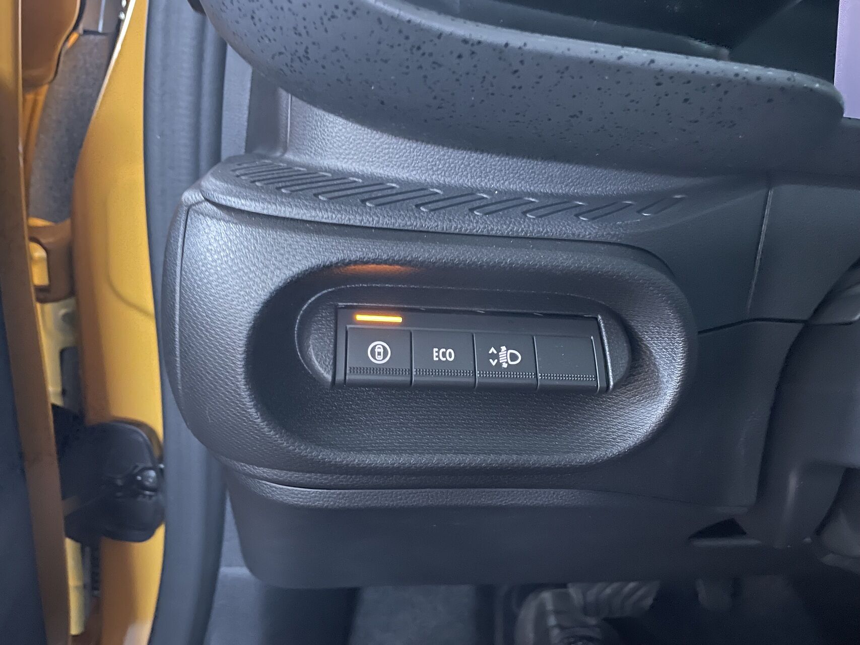 Billede af Renault Twingo EL Techno 82HK 5d Aut.