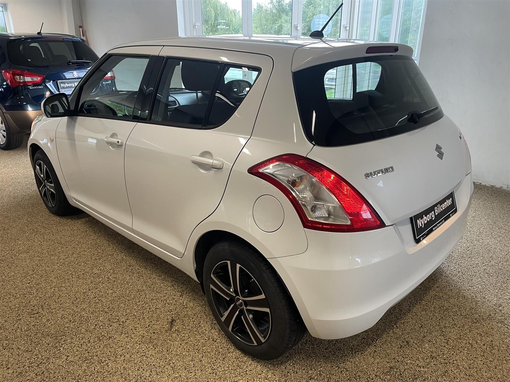 Billede af Suzuki Swift 1,2 Dualjet 16V Club 90HK 5d