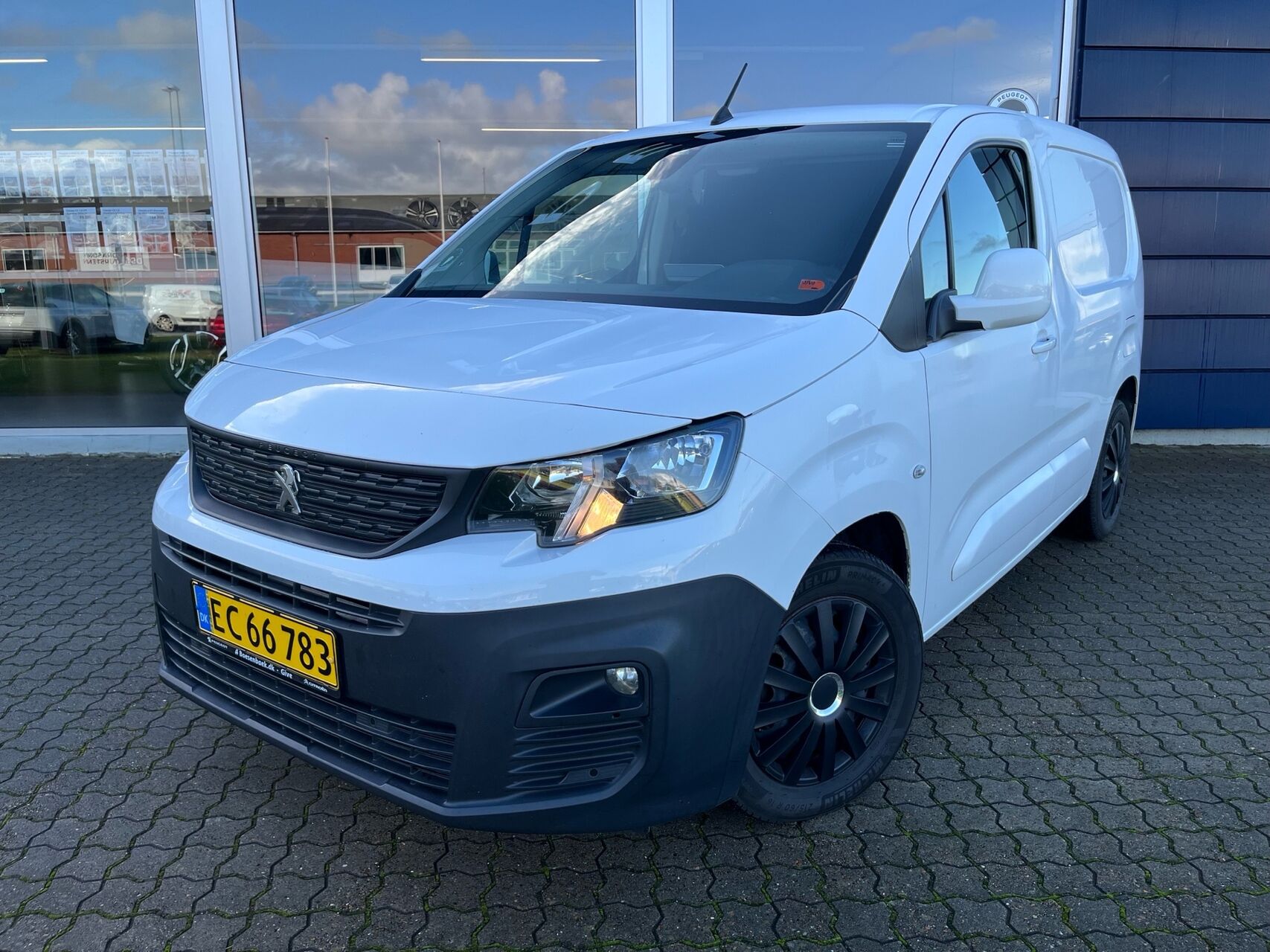 Billede af Peugeot Partner L1 V1 1,5 BlueHDi Ultimate Pro 100HK Van