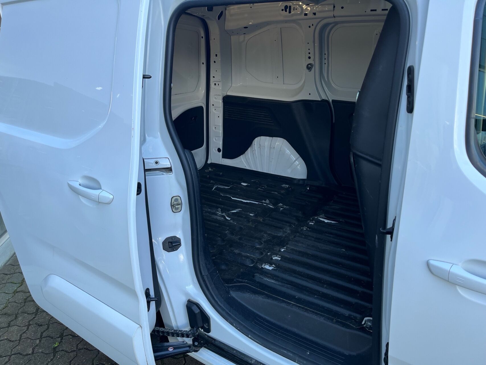 Billede af Peugeot Partner L1 V1 1,5 BlueHDi Ultimate Pro 100HK Van