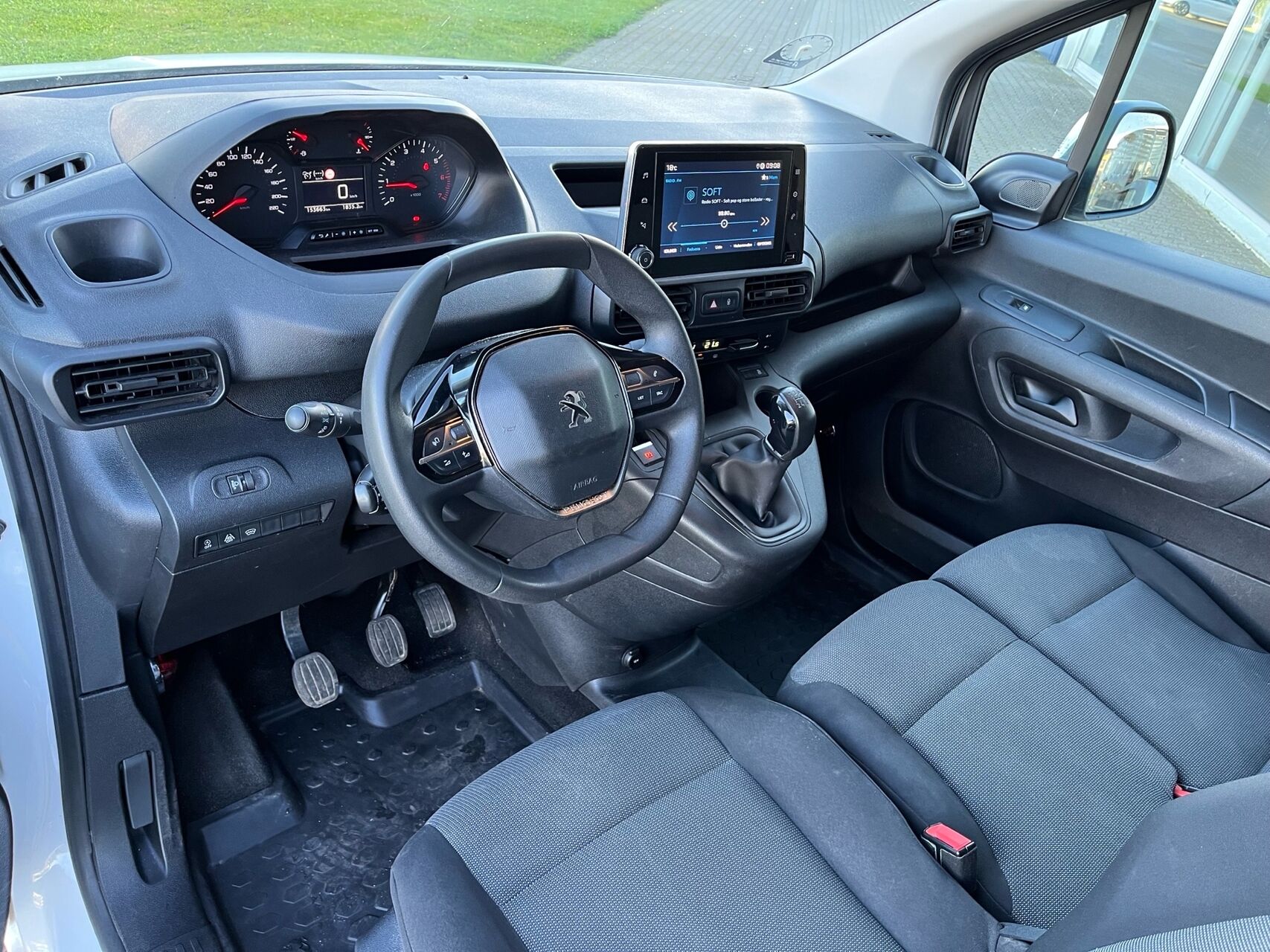 Billede af Peugeot Partner L1 V1 1,5 BlueHDi Ultimate Pro 100HK Van