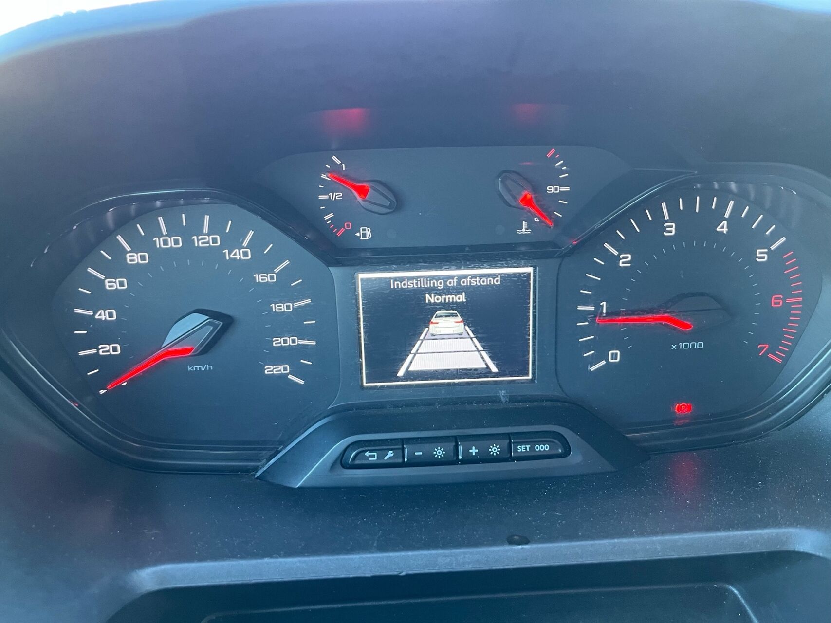 Billede af Peugeot Partner L1 V1 1,5 BlueHDi Ultimate Pro 100HK Van