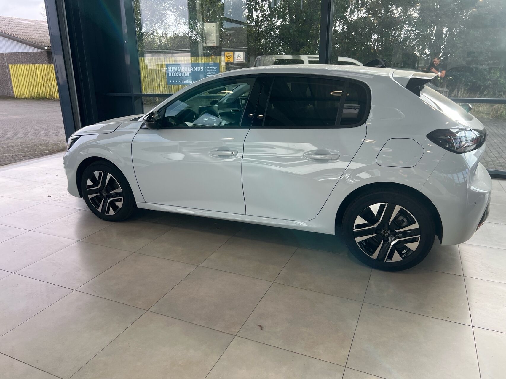 Billede af Peugeot 208 1,2 PureTech Allure 100HK 5d 6g