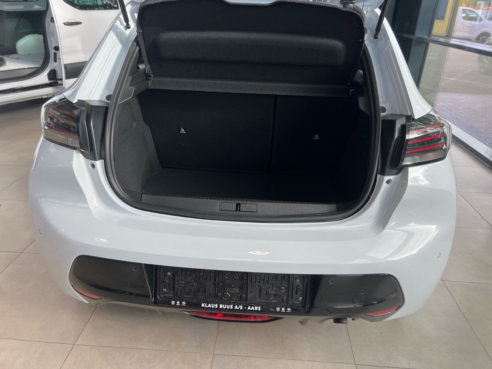 Billede af Peugeot 208 1,2 PureTech Allure 100HK 5d 6g