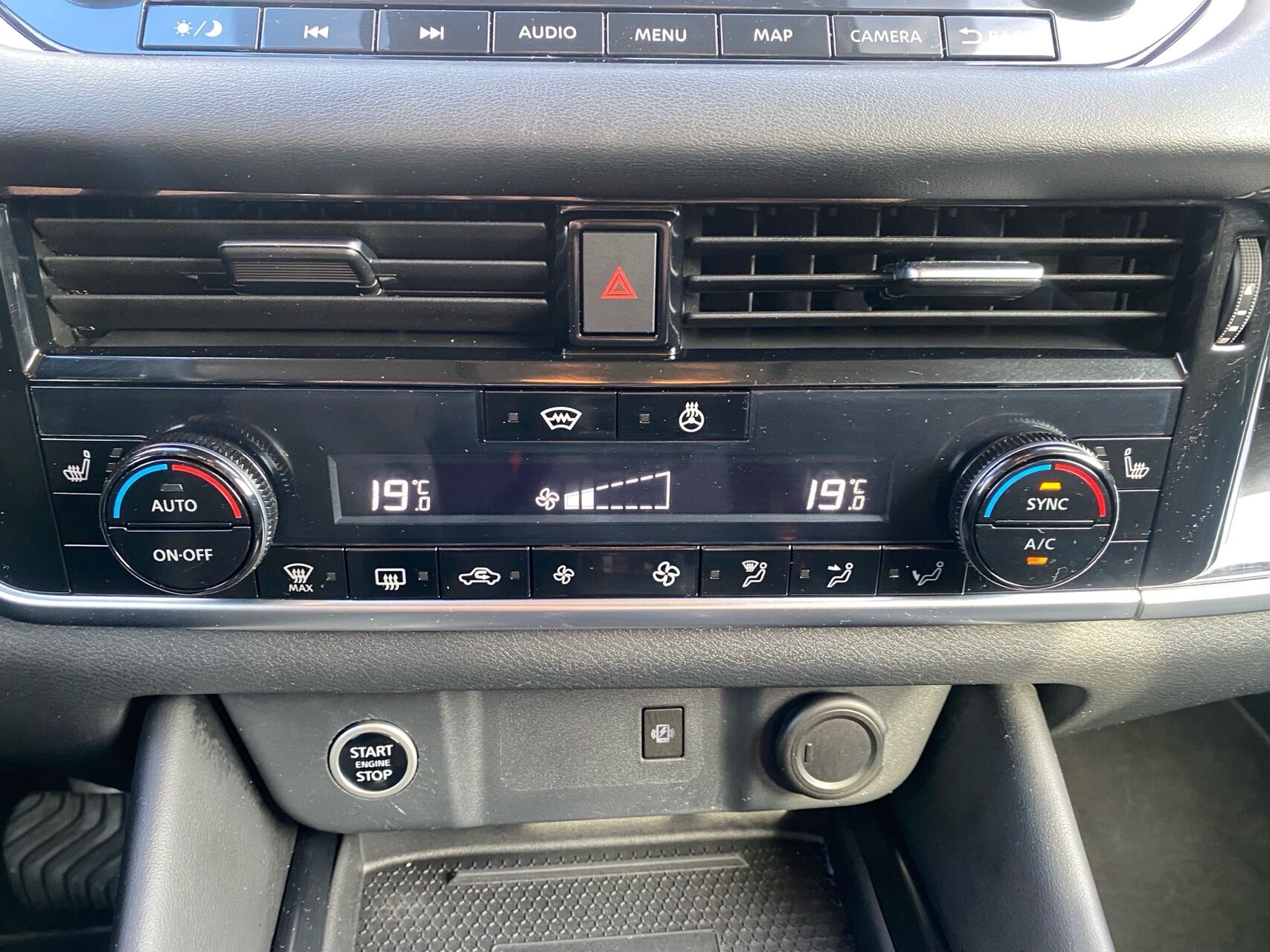 Billede af Nissan Qashqai 1,3 MHEV  Mild hybrid N-Connecta X-Tronic 158HK 5d 7g Aut.