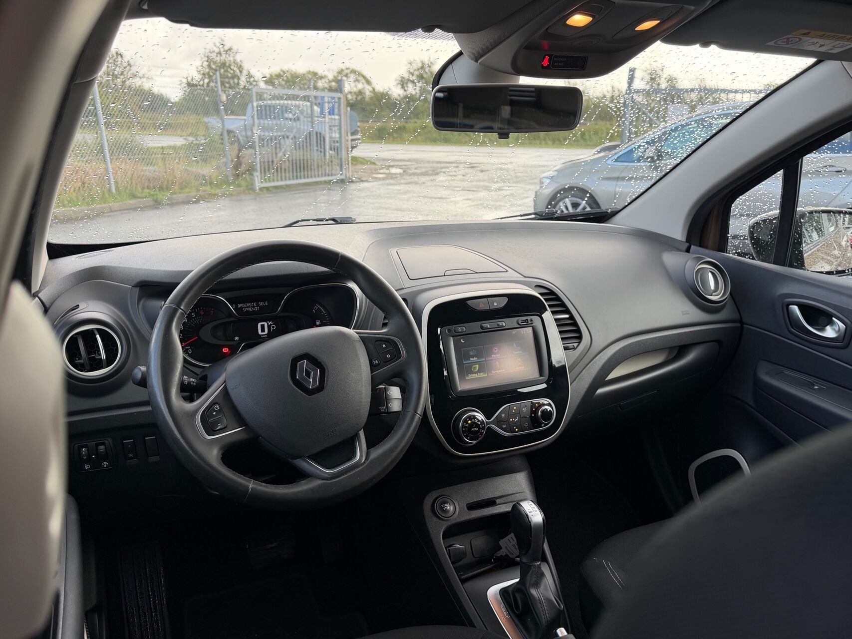 Billede af Renault Captur 1,2 TCE Zen EDC 120HK 5d 6g Aut.