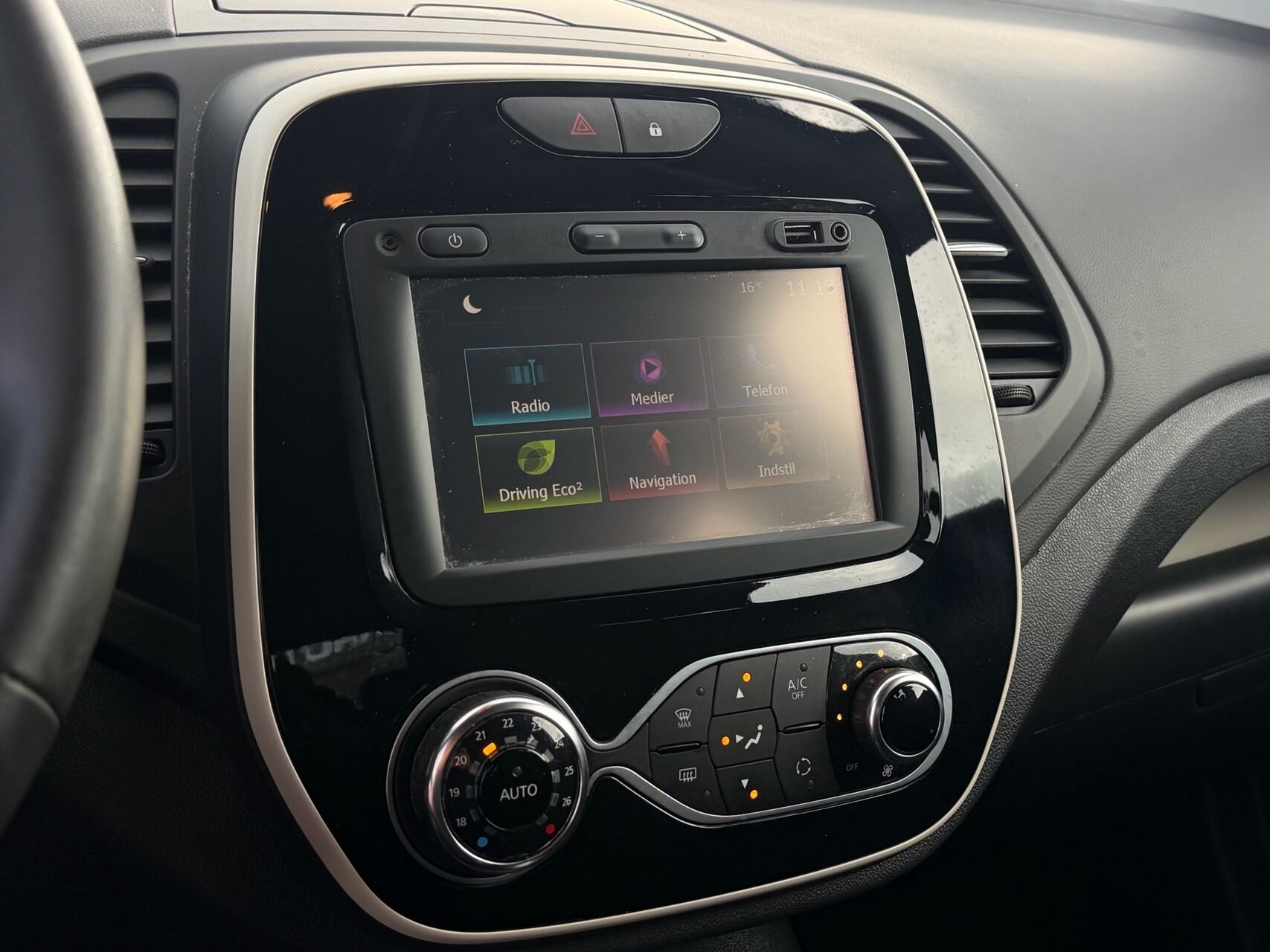 Billede af Renault Captur 1,2 TCE Zen EDC 120HK 5d 6g Aut.
