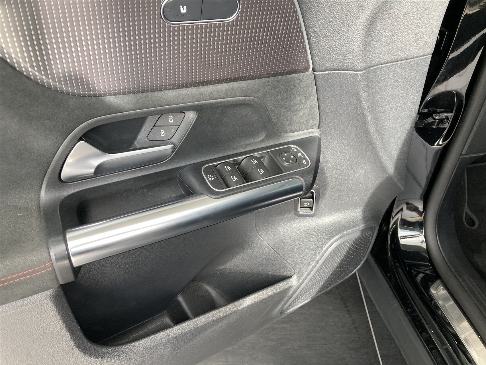 Billede af Mercedes-Benz EQA 250 EL 190HK 5d Aut.