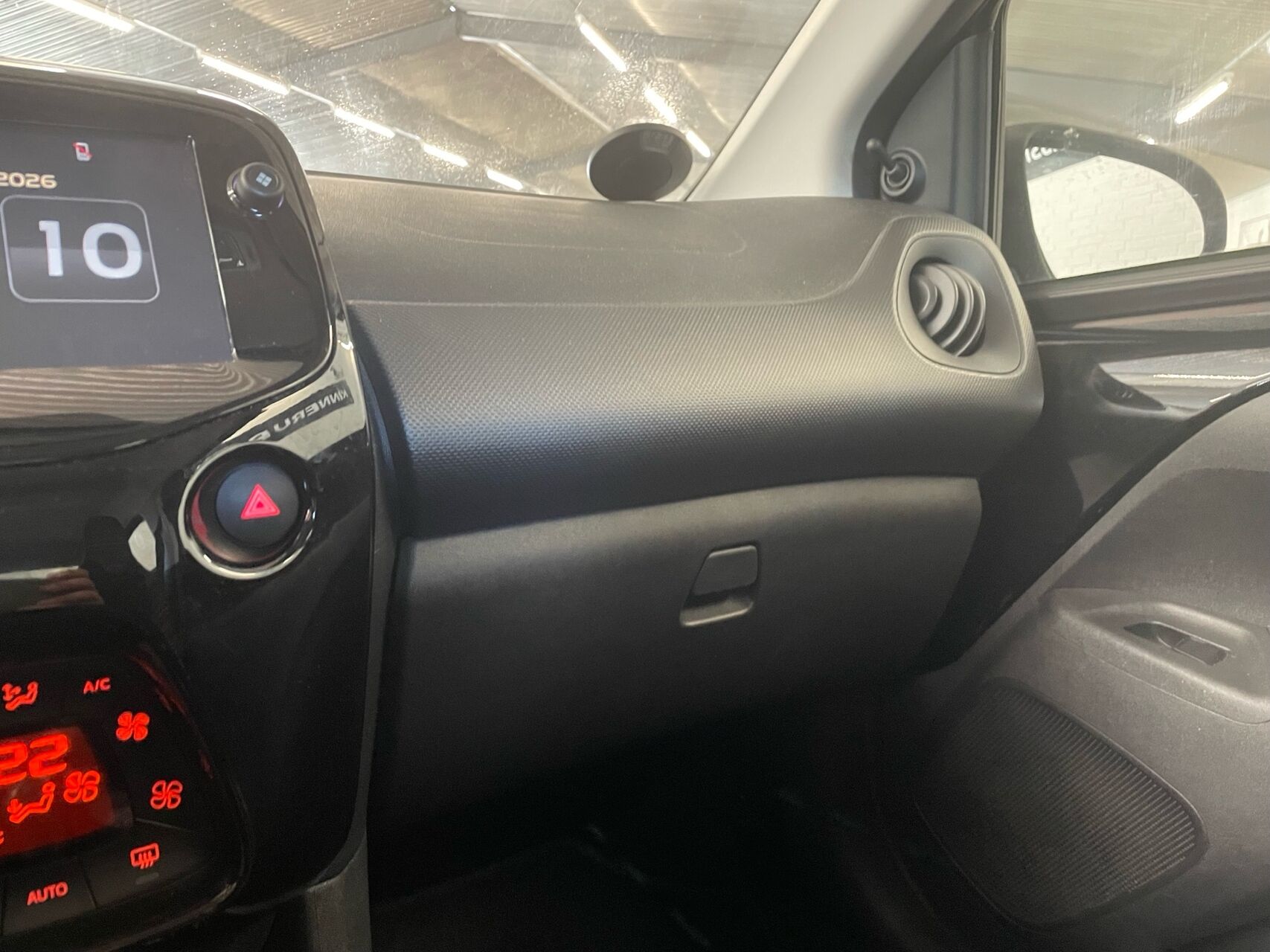 Billede af Citroën C1 1,0 VTi Attaque 72HK 5d