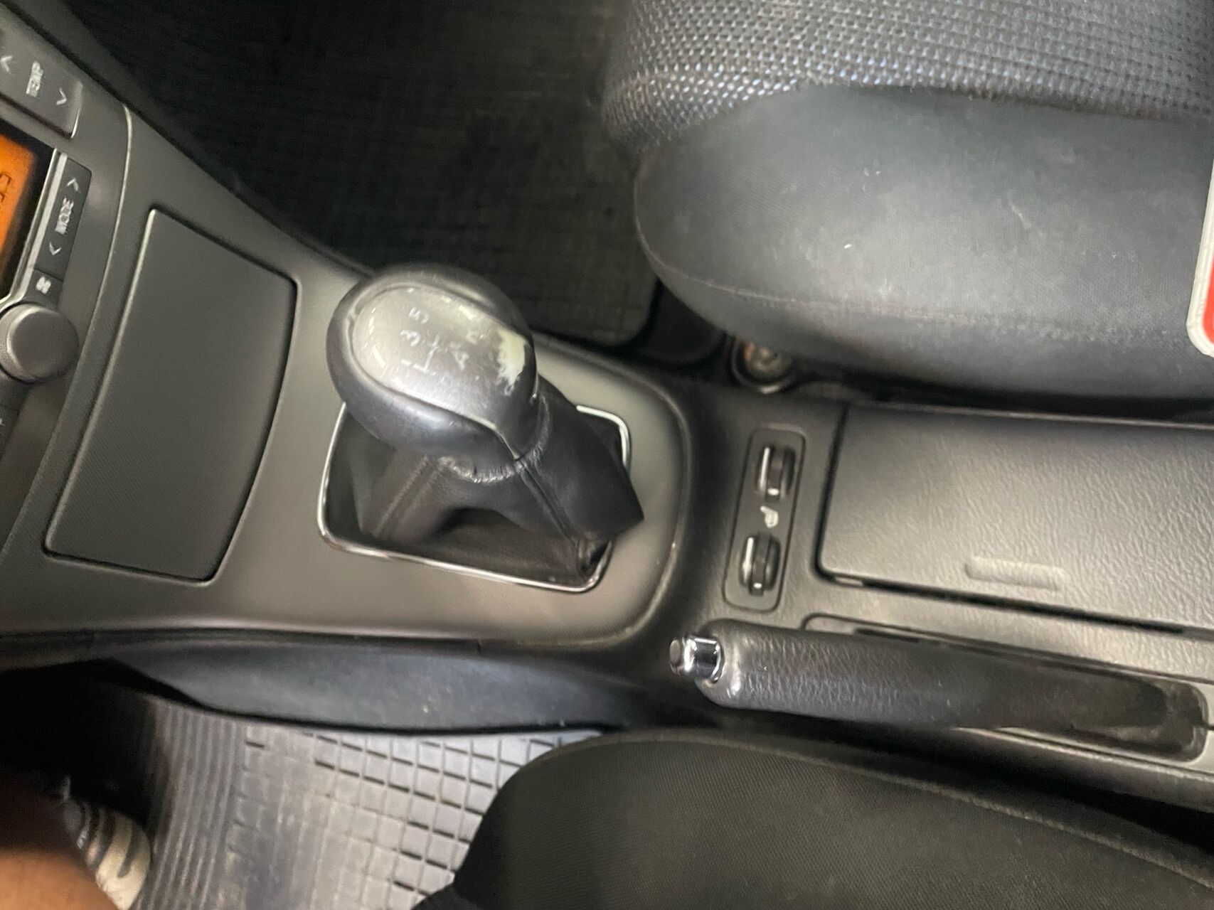 Billede af Toyota Avensis 2,0 Linea Sol 147HK