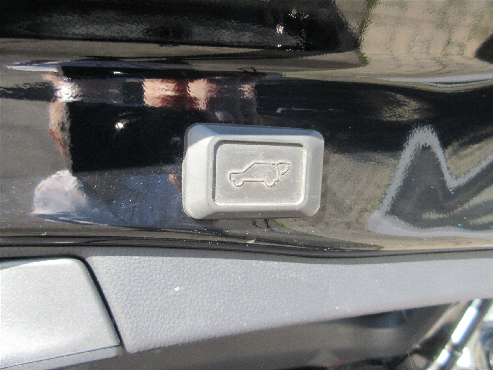 Billede af Toyota RAV4 Plug-in 2,5 Plugin-hybrid H3 Premium AWD 306HK 5d 6g Aut.