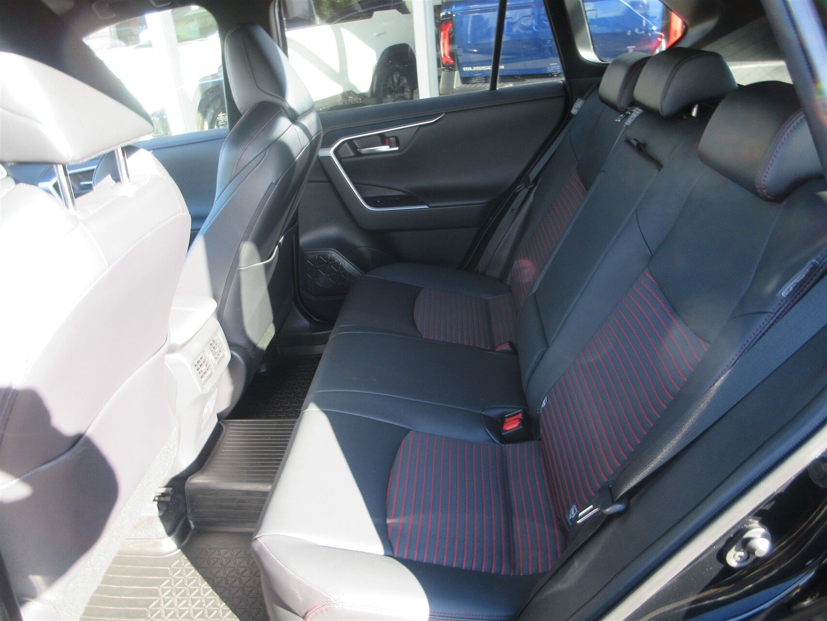 Billede af Toyota RAV4 Plug-in 2,5 Plugin-hybrid H3 Premium AWD 306HK 5d 6g Aut.