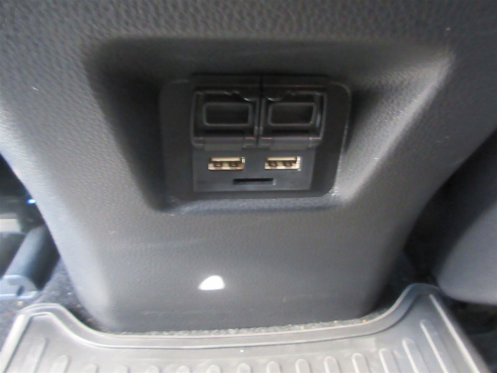 Billede af Toyota RAV4 Plug-in 2,5 Plugin-hybrid H3 Premium AWD 306HK 5d 6g Aut.