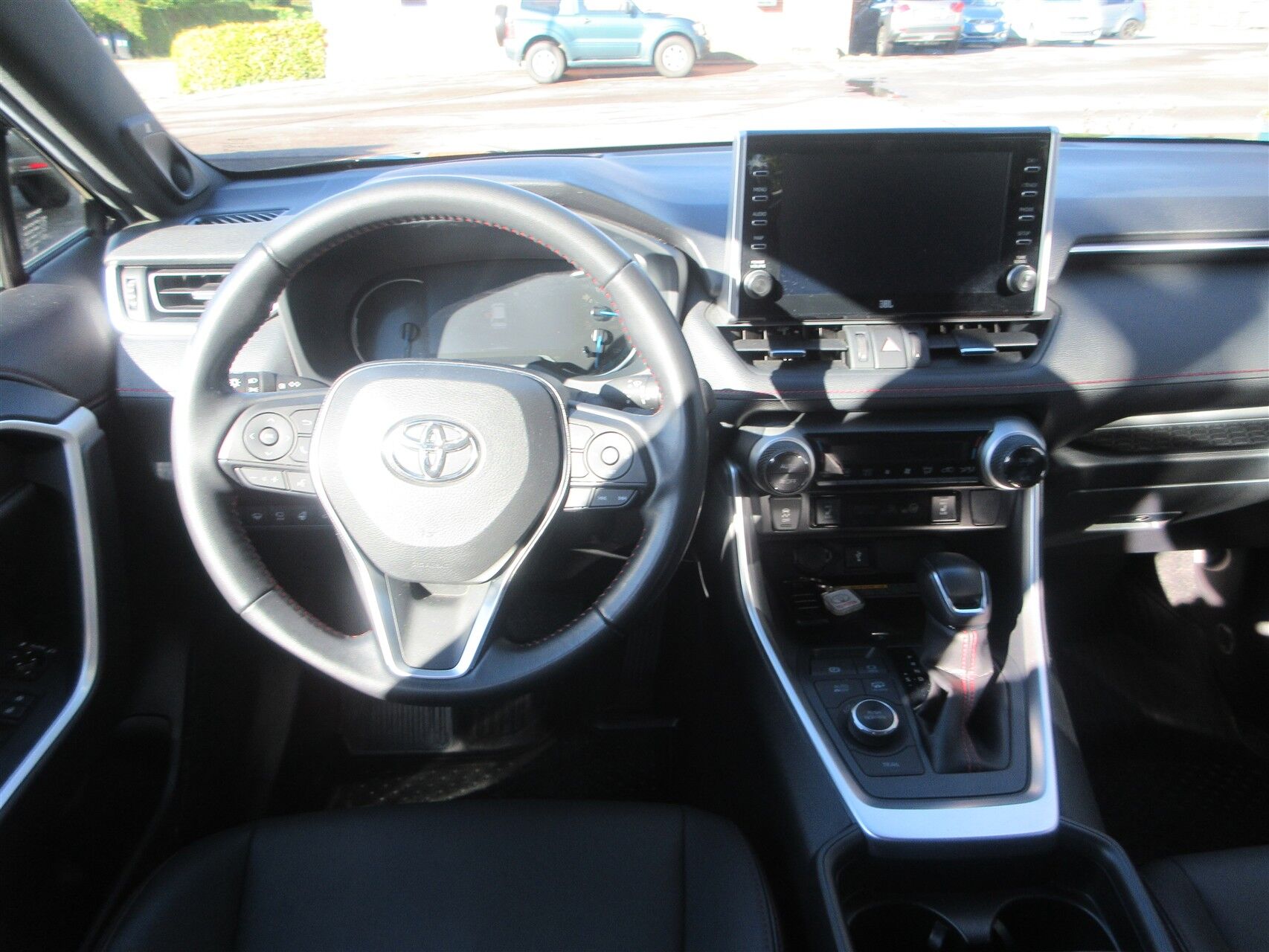 Billede af Toyota RAV4 Plug-in 2,5 Plugin-hybrid H3 Premium AWD 306HK 5d 6g Aut.