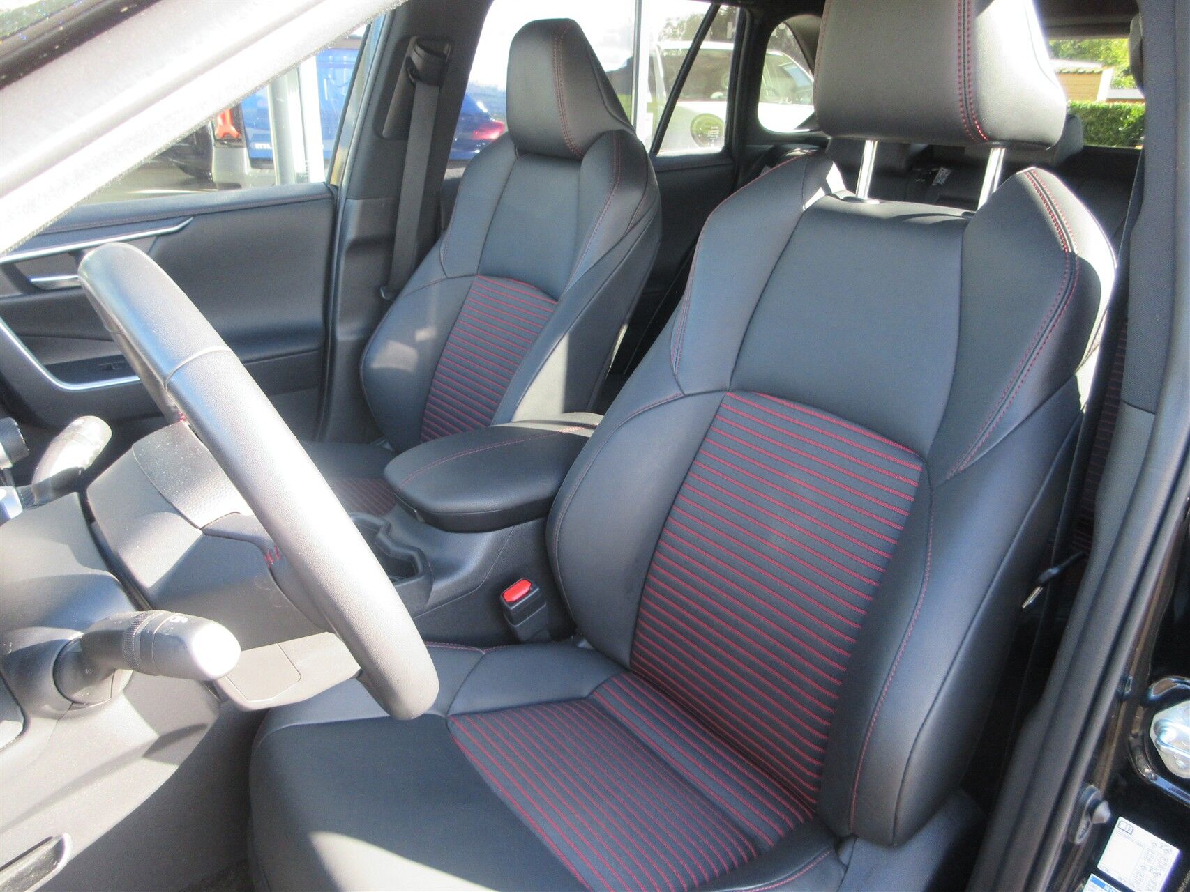 Billede af Toyota RAV4 Plug-in 2,5 Plugin-hybrid H3 Premium AWD 306HK 5d 6g Aut.