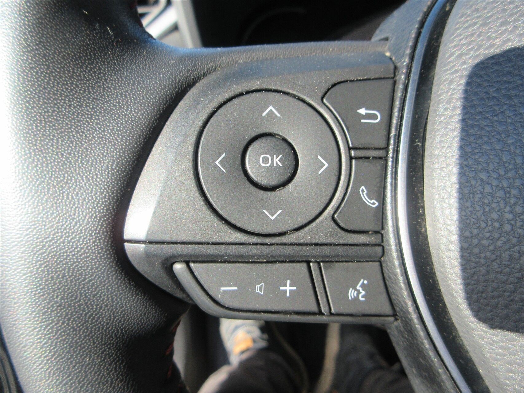 Billede af Toyota RAV4 Plug-in 2,5 Plugin-hybrid H3 Premium AWD 306HK 5d 6g Aut.