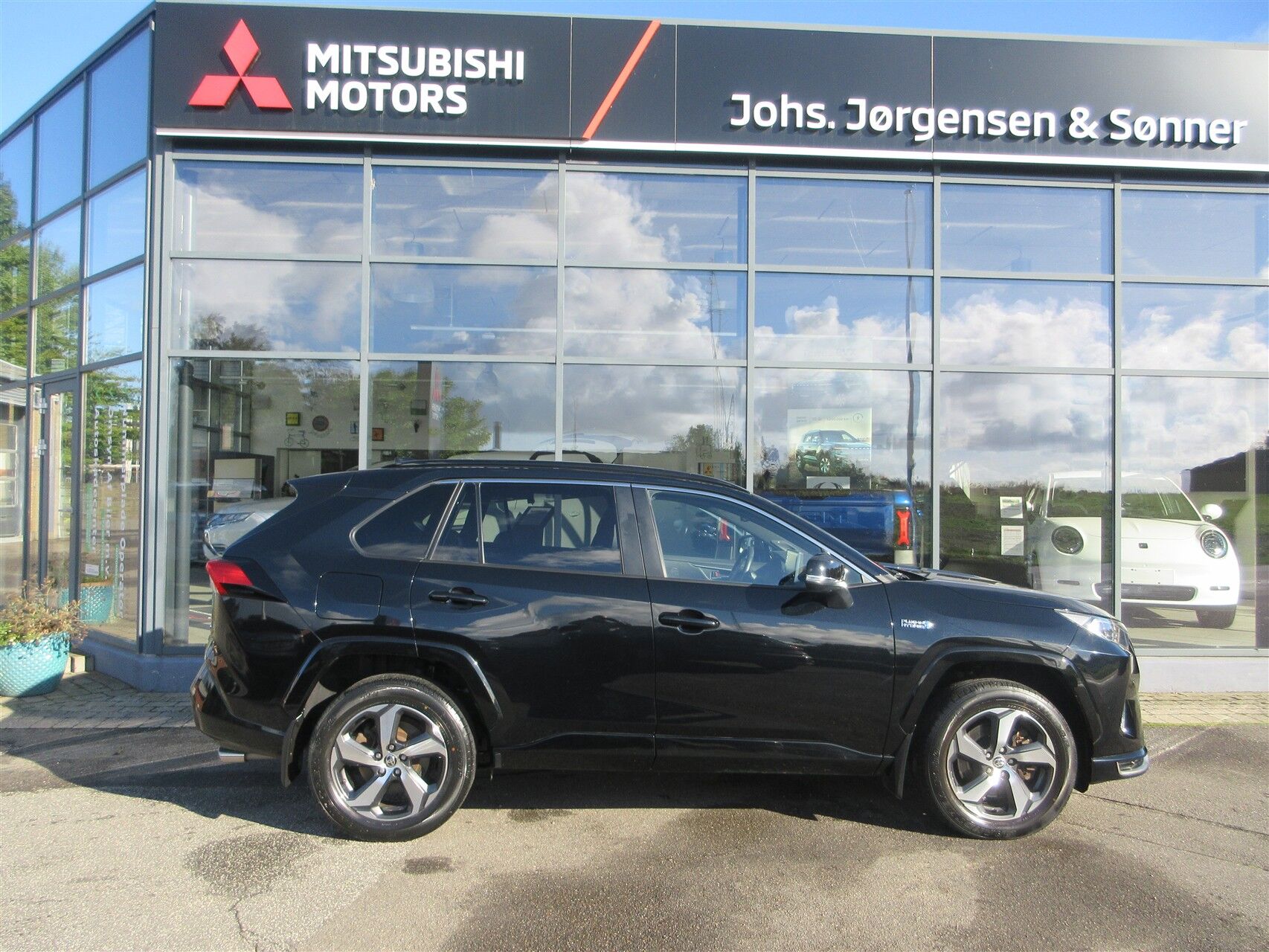 Billede af Toyota RAV4 Plug-in 2,5 Plugin-hybrid H3 Premium AWD 306HK 5d 6g Aut.