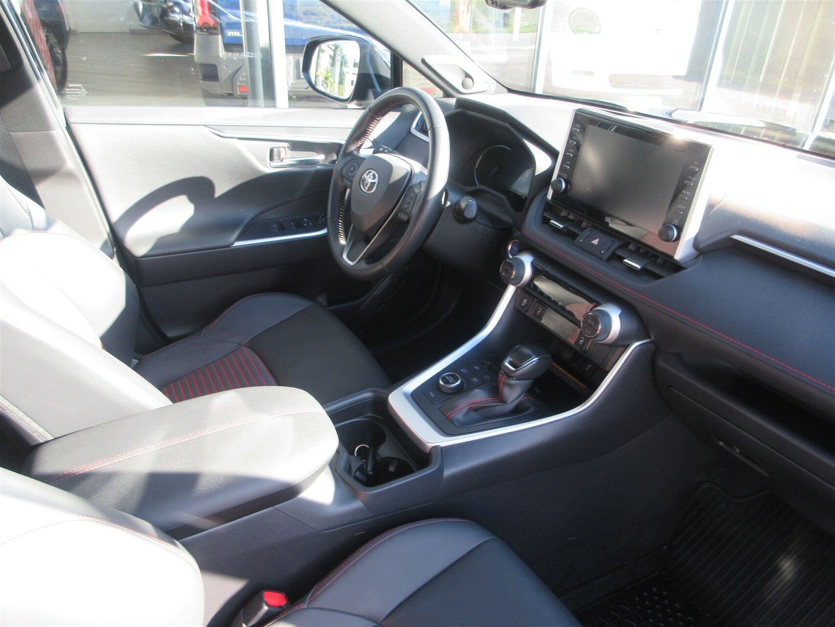 Billede af Toyota RAV4 Plug-in 2,5 Plugin-hybrid H3 Premium AWD 306HK 5d 6g Aut.